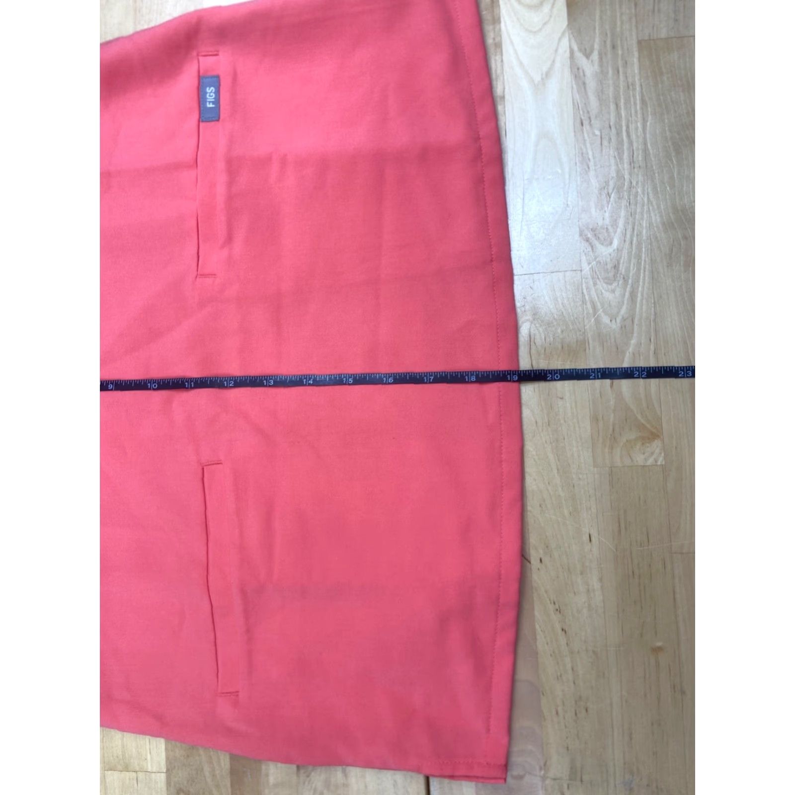 Vintage FIGS Casma 3 Pocket Scrub Top Womens XS Orange Work Medical Hospital Size XS / US 0-2 / IT 36-38 - 3 Thumbnail