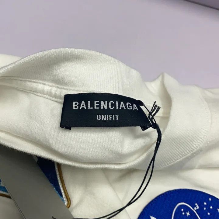 Balenciaga Balenciaga Balenciaga x NASA Long Sleeve TShirt -2507 Size US XL / EU 56 / 4 - 5 Thumbnail