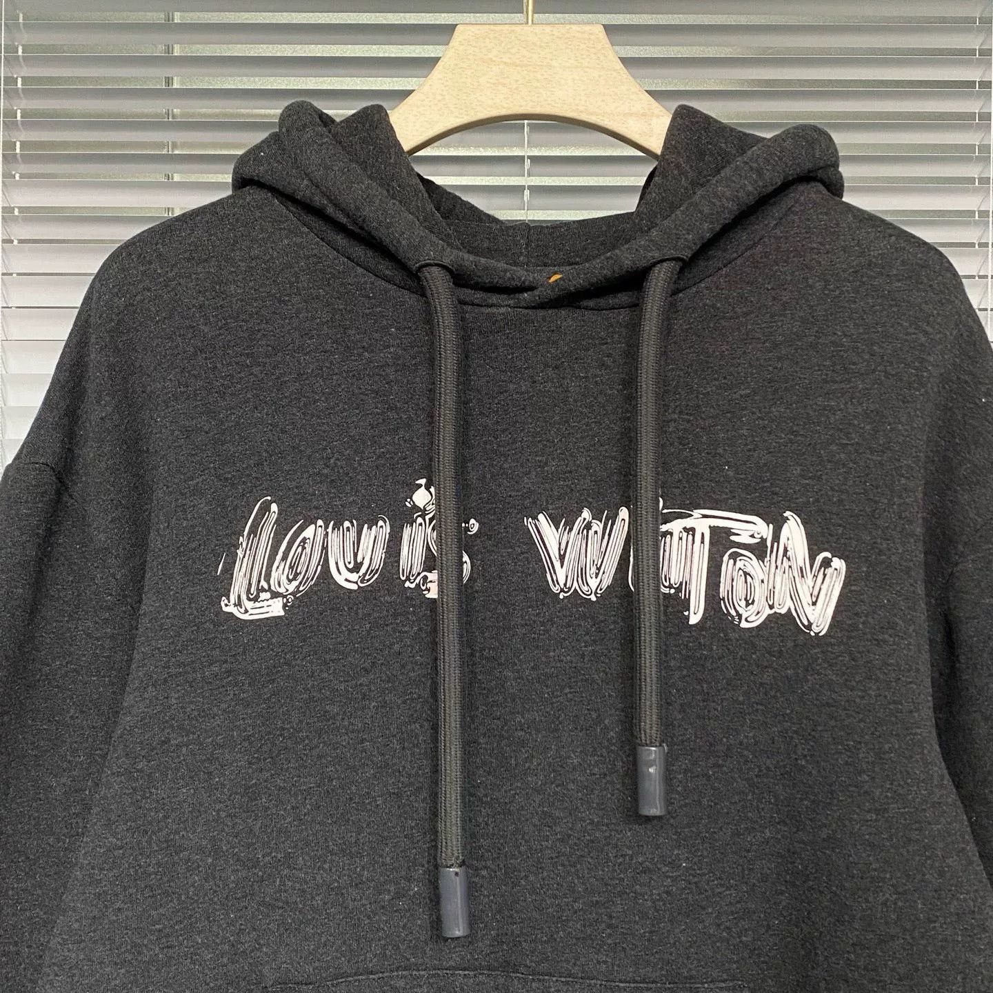 Louis Vuitton LV Graffiti Logo Hoodie L Size Size US L / EU 52-54 / 3 - 3 Thumbnail