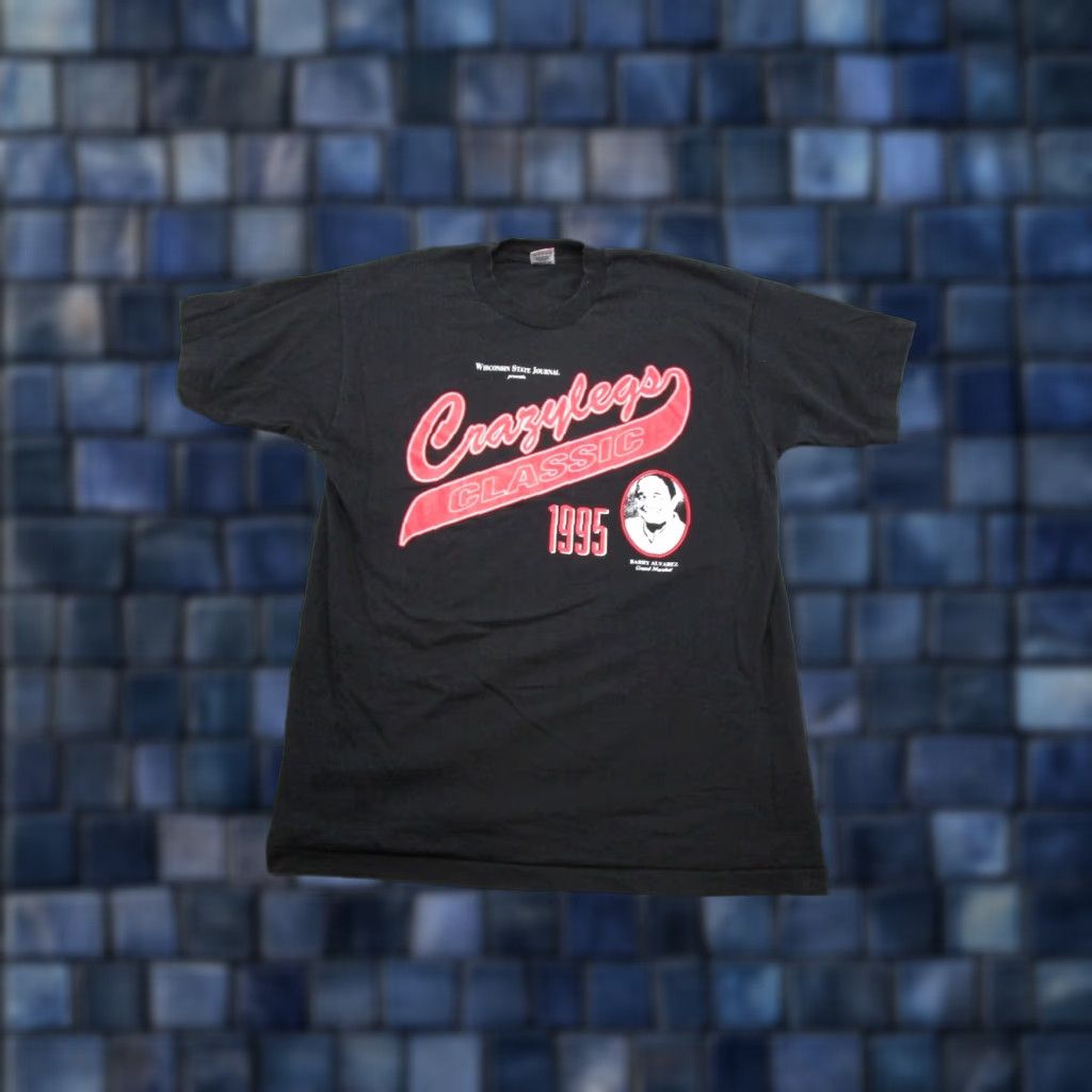 Fruit Of The Loom VINTAGE 1995 14th Annual Crazylegs Run Shirt XL Wisconsin Badgers Single Stitch Shirt Men Black 90s Graphic Tee Size US XL / EU 56 / 4 - 1 Thumbnail