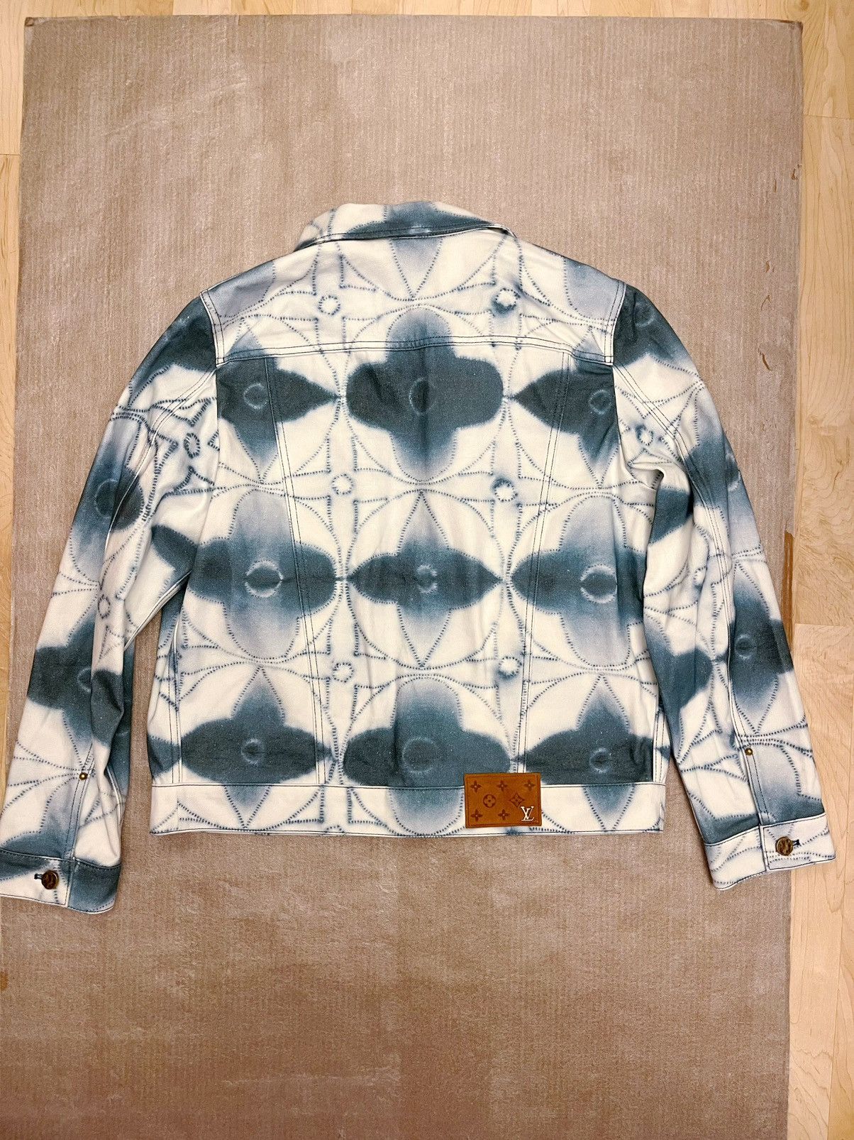 Louis Vuitton Louis Vuitton printed denim jacket Size US M / EU 48-50 / 2 - 10 Thumbnail