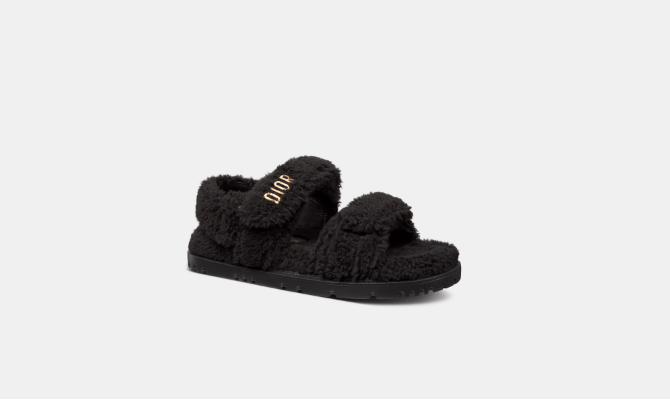 o1bcso1str0224 Sandals in Black