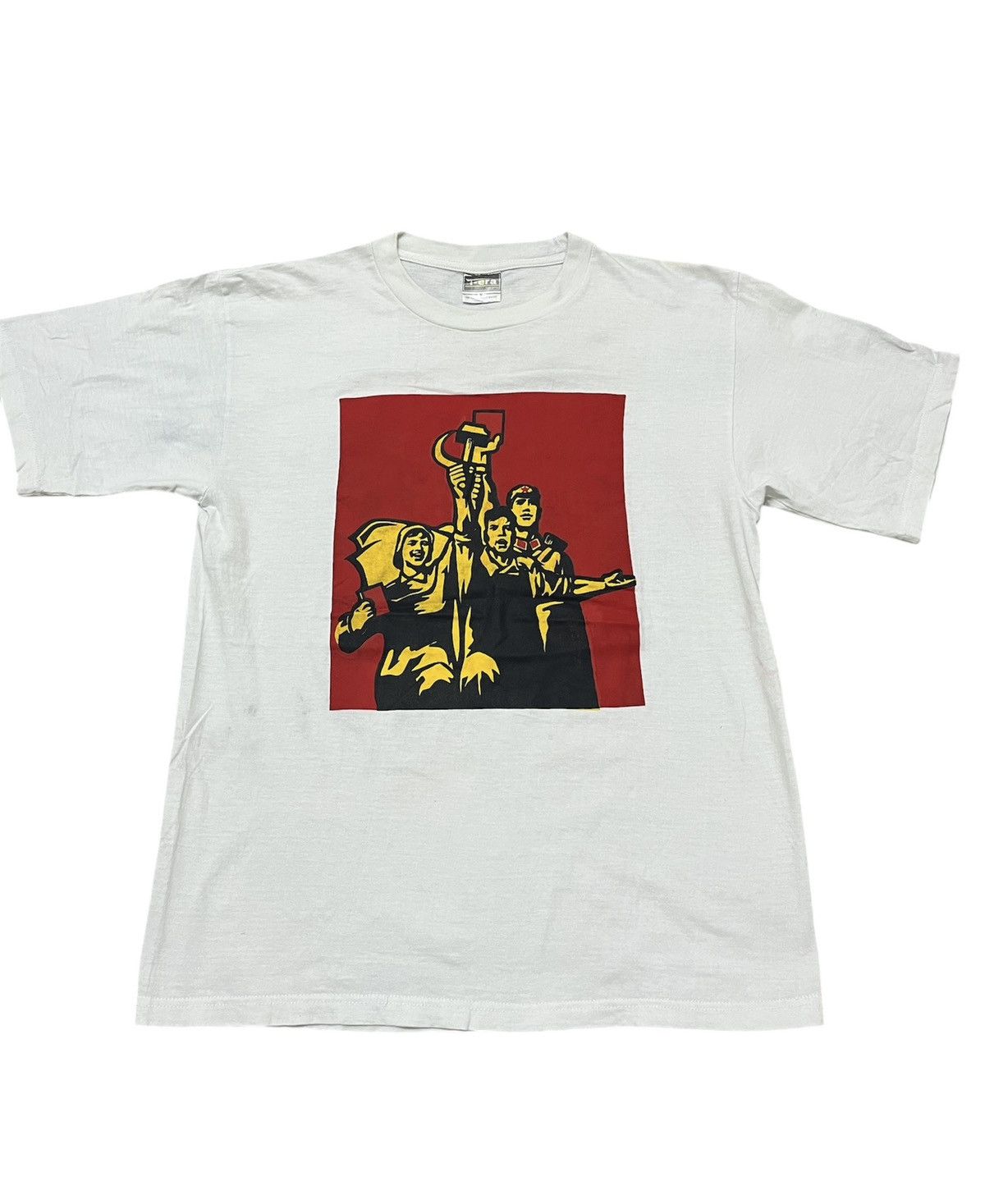 Vintage Vintage Communist Propaganda Art T-shirt Size US M / EU 48-50 / 2 - 1 Thumbnail