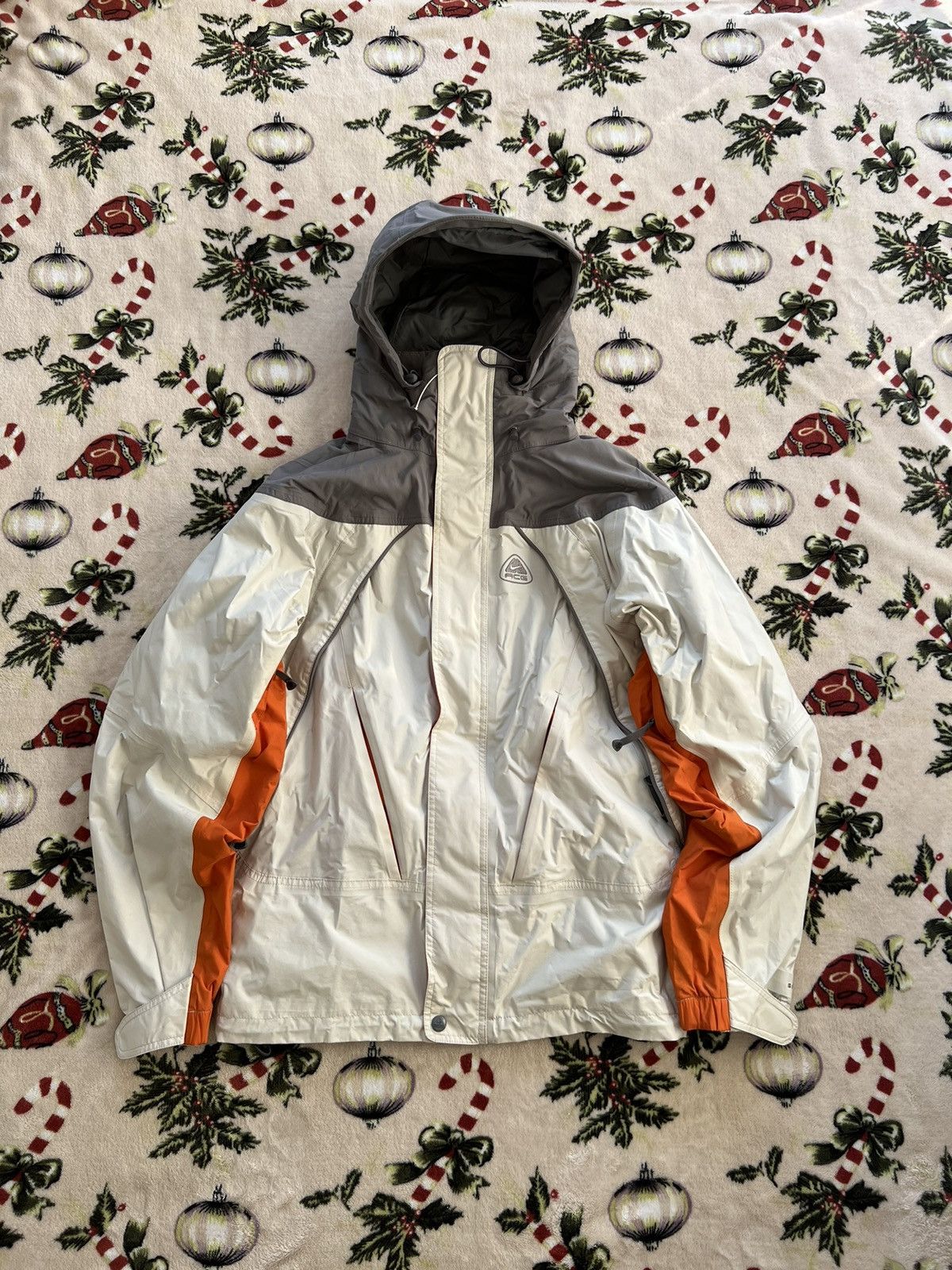 NIKE ACG VINTAGE GORPCORE SKY LIGHT JACKET