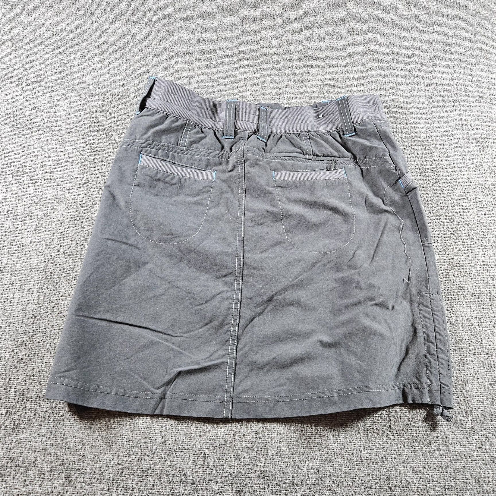 Vintage KÜHL Skirt Womens 2 Gray Cargo Elastic Waist Pockets Short Snap Embroidered Logo Casual Fashion Size 26" / US 2 / IT 38 - 7 Thumbnail