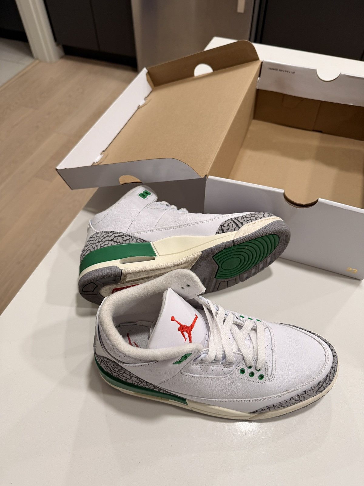 Jordan Brand Jordan Retro 3’s Size US 9 / IT 39 - 2 Thumbnail