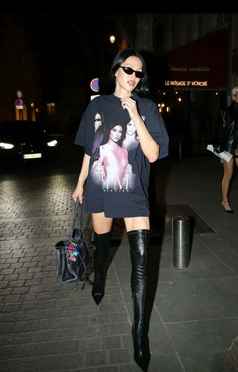 Balenciaga Kardashian portrait short sleeves