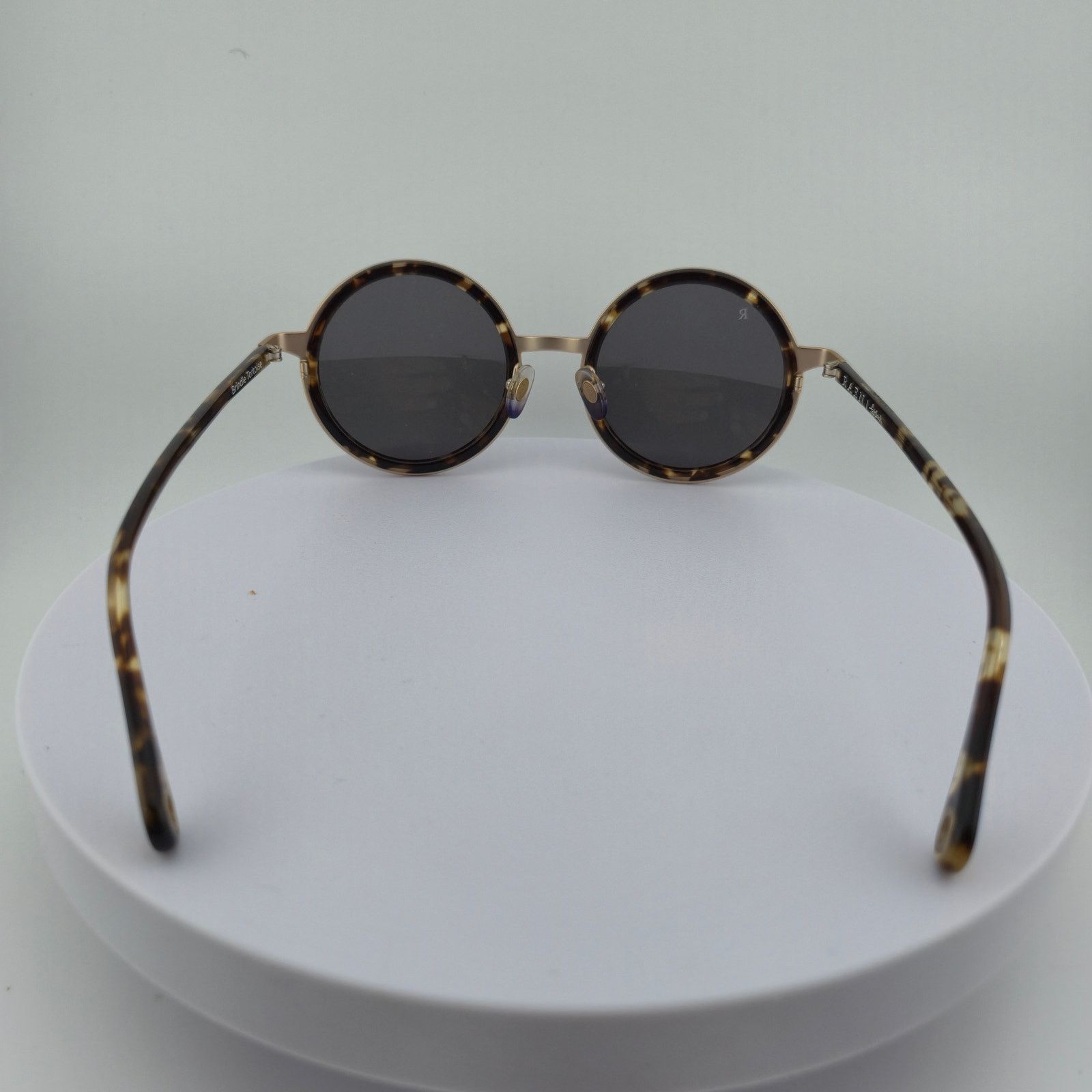 RAEN RAEN Fairbank Brindle Tortoise Round Sunglasses Handmade USA Size ONE SIZE - 5 Thumbnail