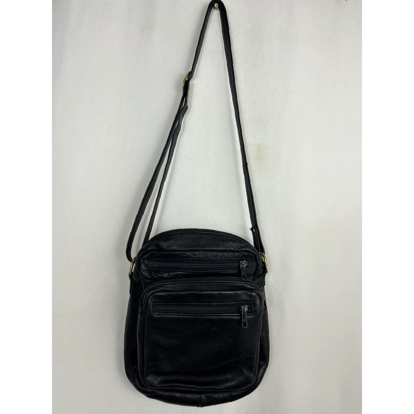 Vintage VINTAGE Leather Crossbody Bag Black Adjustable Travel Bag 10.5x8x3 Womens Crossbody Bag Leather Size ONE SIZE - 2 Thumbnail