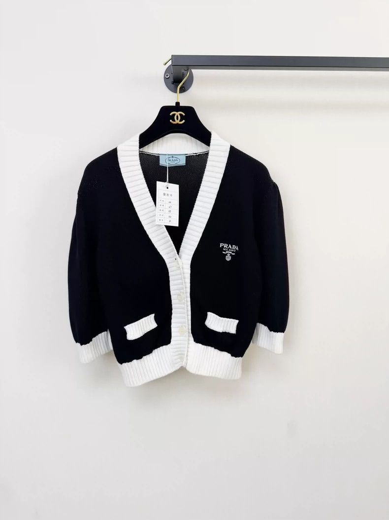 Prada Prada Knitted cardigan jacket 2503-Nextarrow Size US XXS / EU 40 - 1 Thumbnail