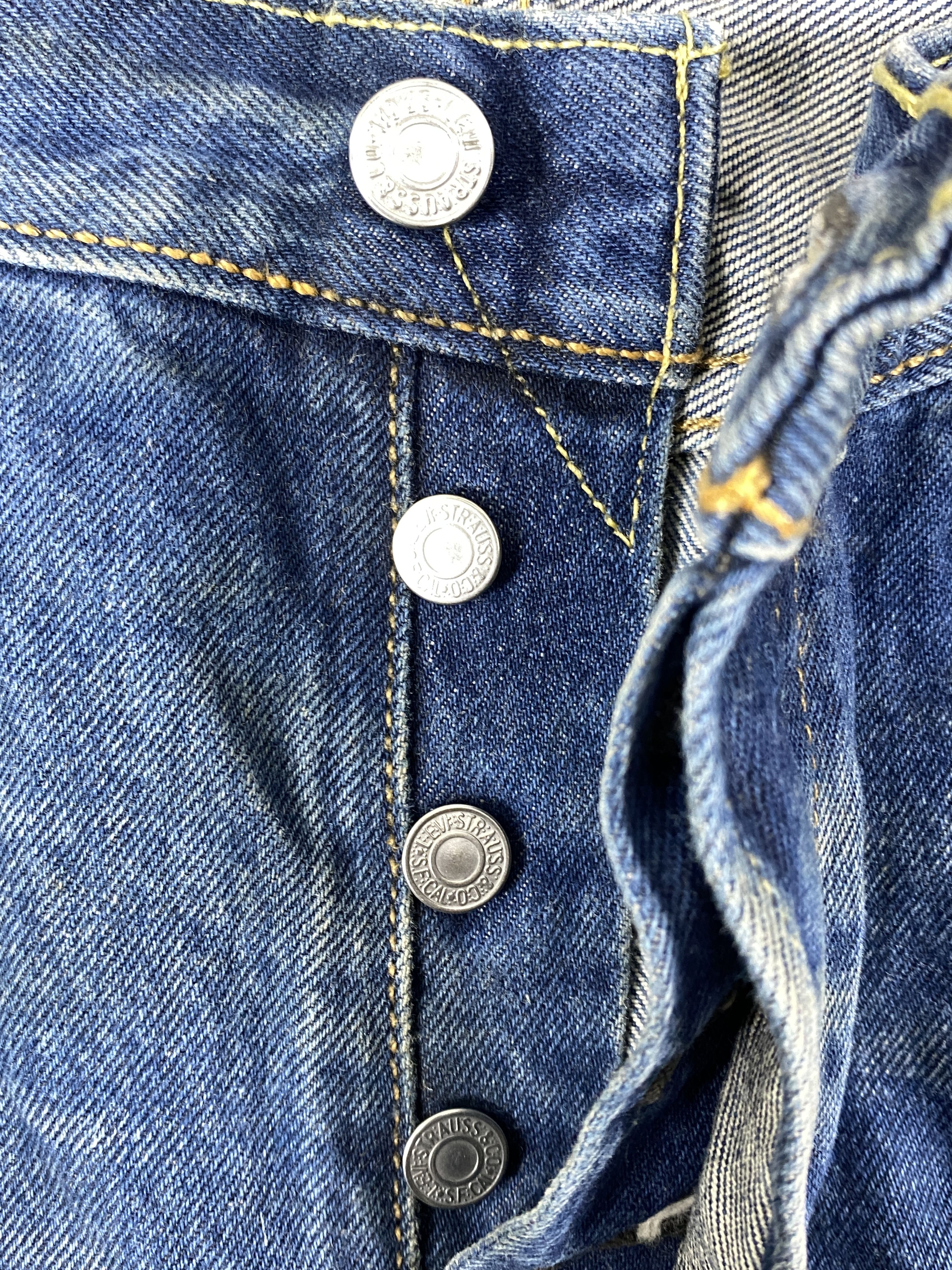 Levi's Dark Dirty Blue Vintage Levi's 501 35x31.5 Denim -JN1680 Size US 35 - 6 Thumbnail