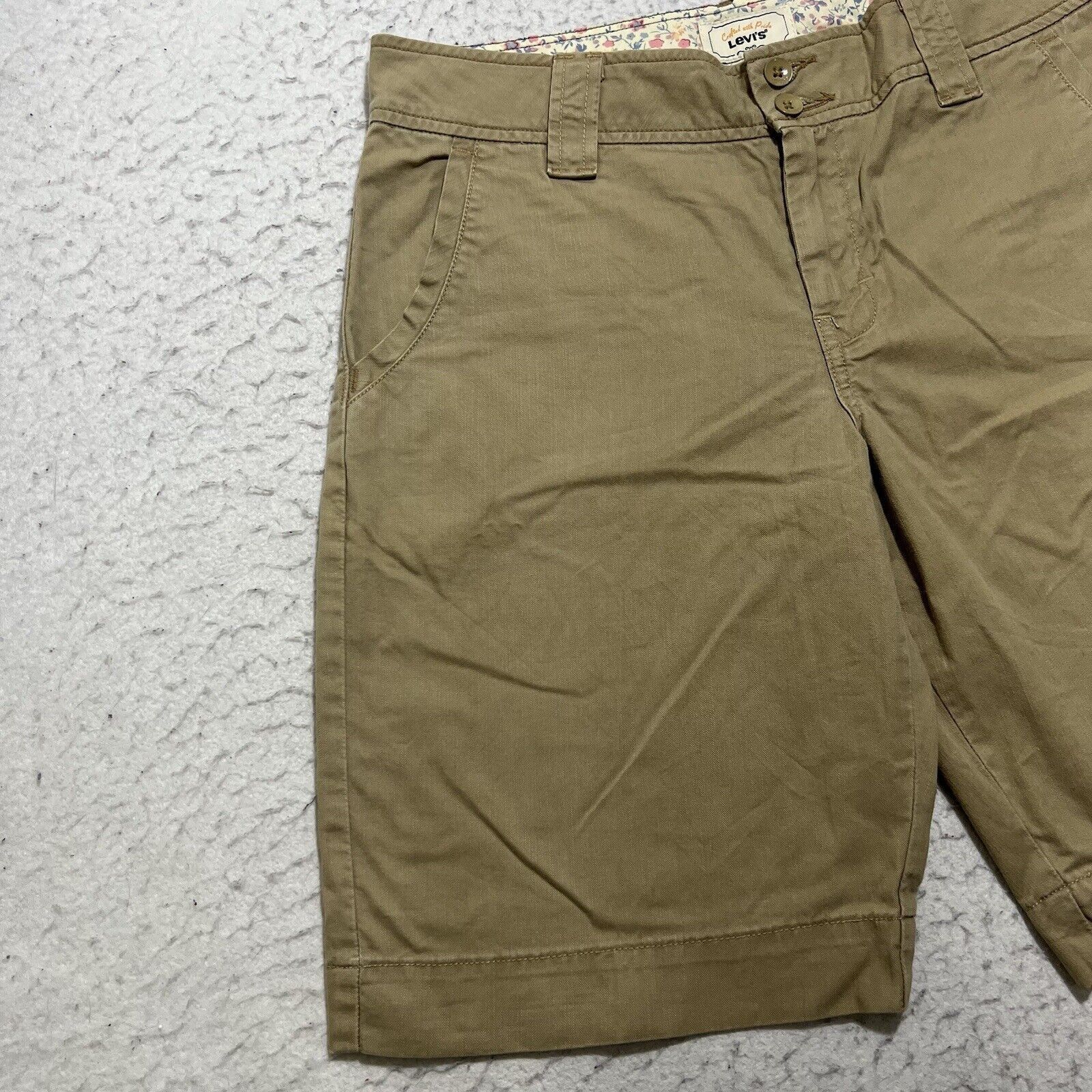 Levi's Levi's Tan Chino Khaki Shorts Crafted With Pride 10" Inseam Size 28" / US 6 / IT 42 - 2 Thumbnail