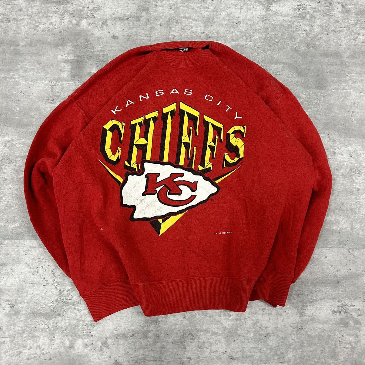 NFL × Vintage vintage Kansas City chiefs Crewneck sweatshirt sz xl Size US XL / EU 56 / 4 - 1 Thumbnail