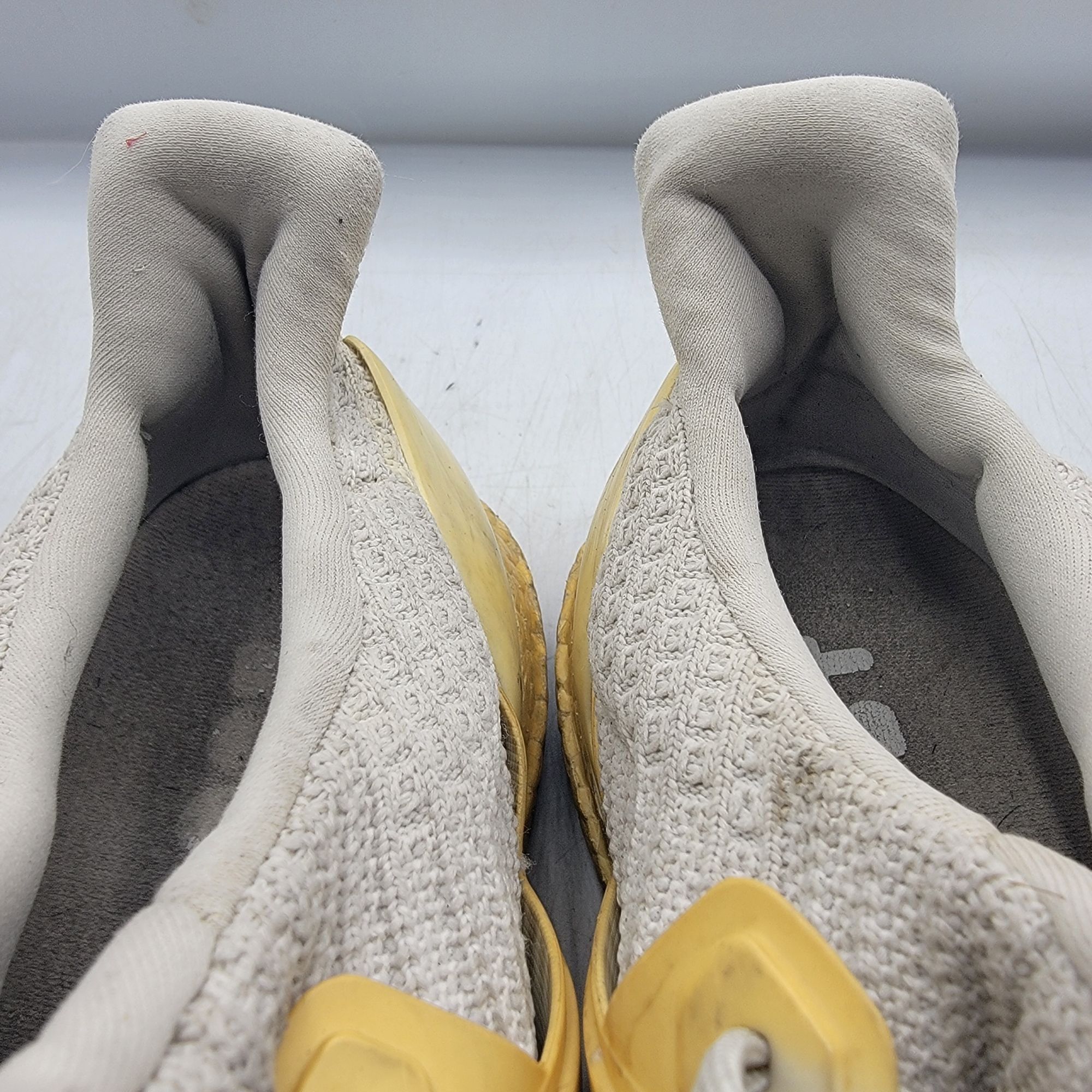 Adidas Adidas Ultraboost 4.0 Mens 11 White Sneaker Shoes Running Wa Size US 11 / EU 44 - 7 Thumbnail