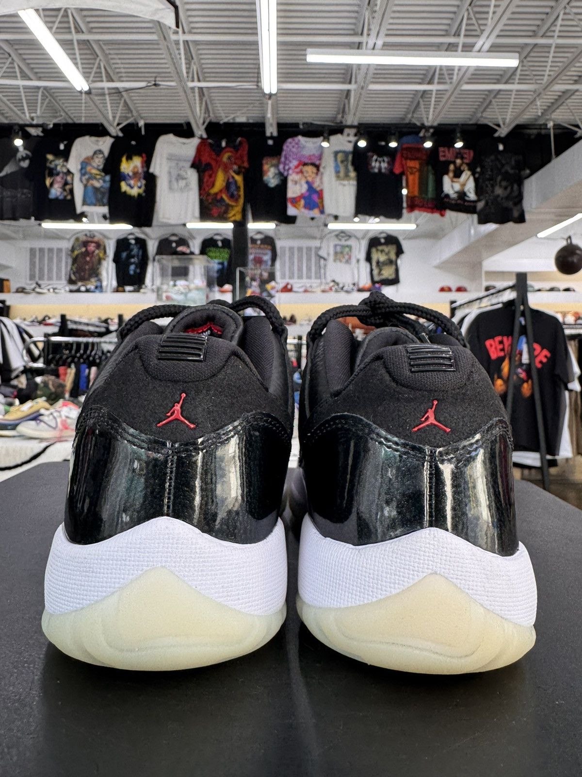 Jordan Brand Air Jordan 11 Low 72-10 Size 6 (2022) Size US 6 / EU 39 - 5 Thumbnail