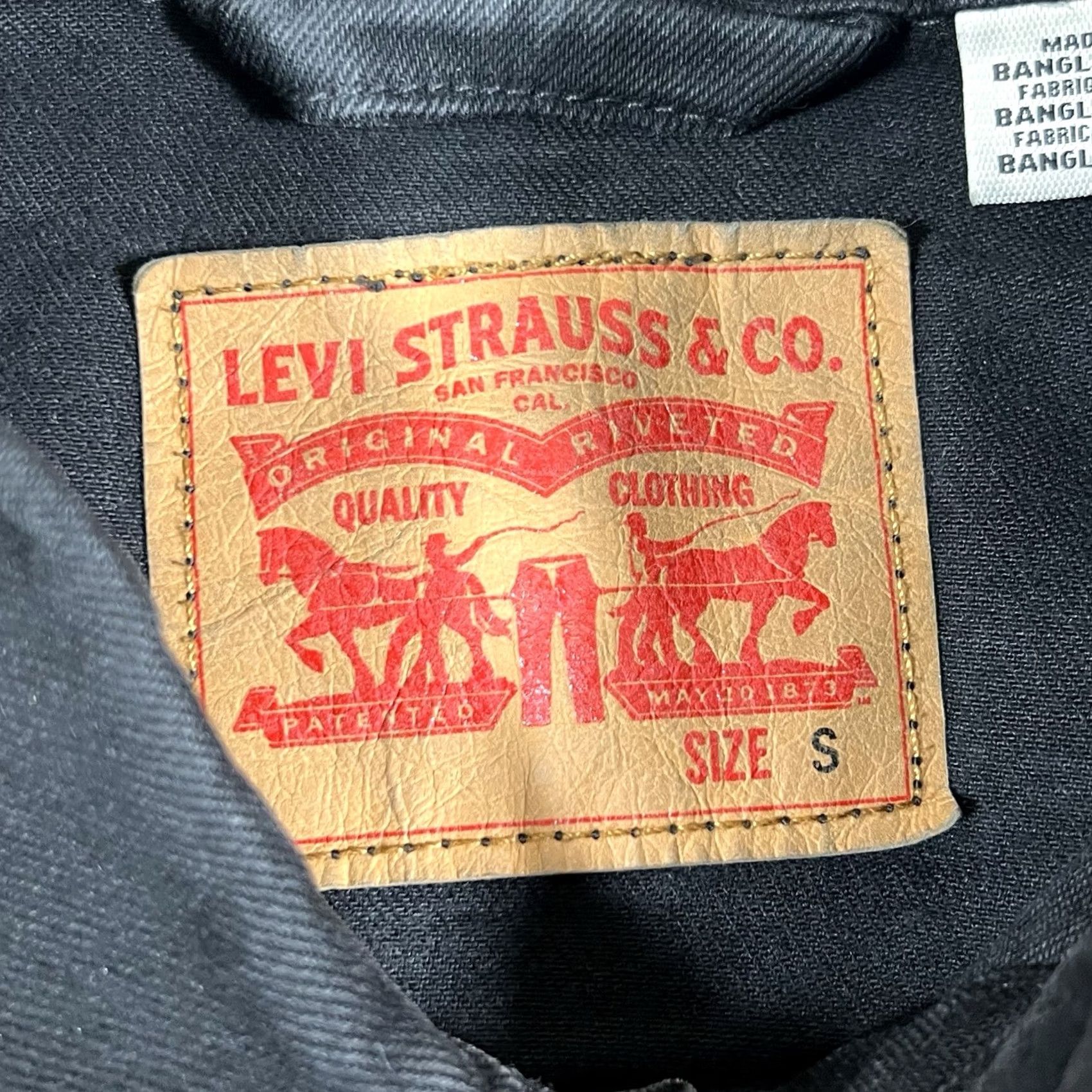 Levi's Levi’s Women’s Black Denim Trucker Jacket S Classic Button Front Jacket Women Black Denim Trucker Jacket S Size S / US 4 / IT 40 - 4 Thumbnail