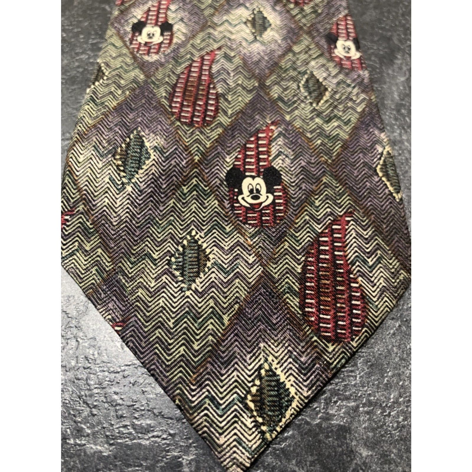 CO VINTAGE Mickey & Co Silk Tie Unisex One Size Disney Winnie the Pooh 90s Old Money Sweden Size ONE SIZE - 2 Thumbnail