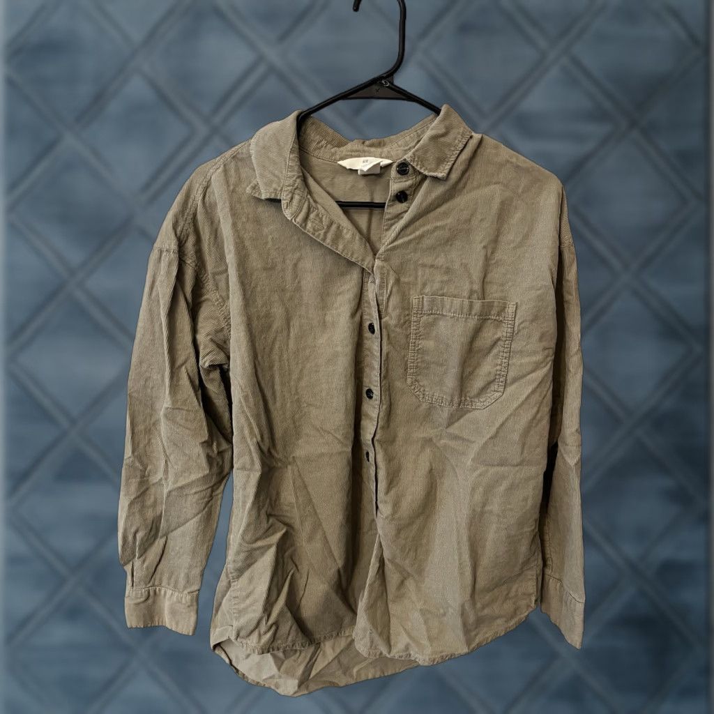 H&M VINTAGE H&M Men’s Corduroy Button-Up Shirt Beige Small Men's Clothing Size US S / EU 44-46 / 1 - 1 Thumbnail