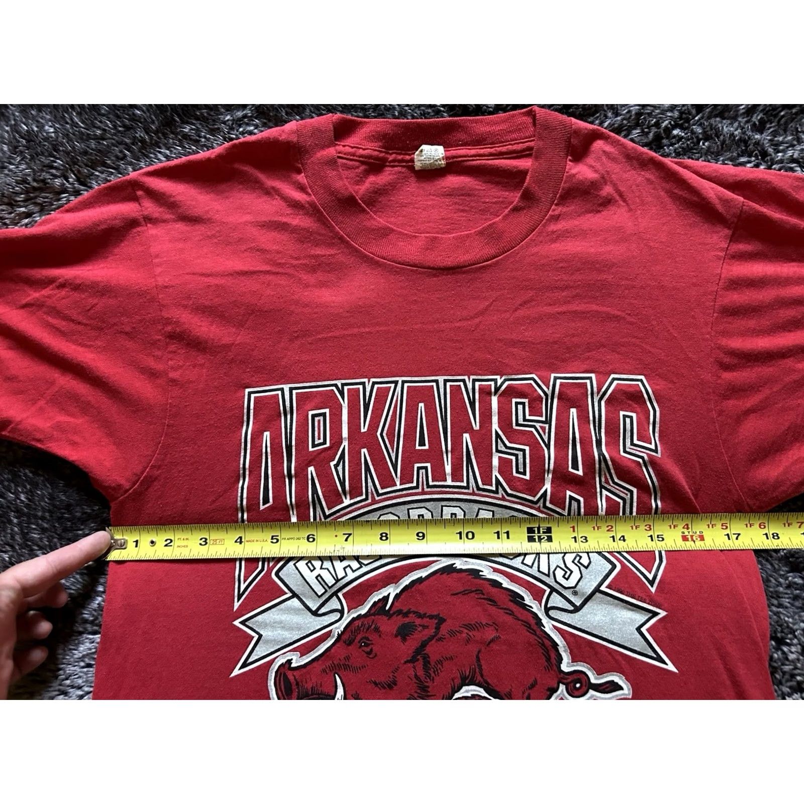 Vintage VINTAGE Arkansas Razorbacks Graphic T-Shirt Screen Stars Men M Red 90s Stitch Size US M / EU 48-50 / 2 - 7 Thumbnail