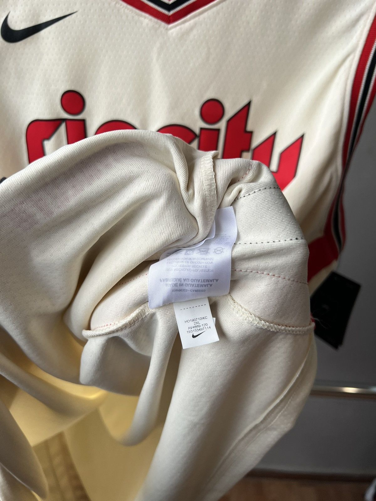 Nike NWT 2019 NBA PORTLAND TRAIL BLAZERS NIKE BASKETBALL JERSEY Size US XXL / EU 58 / 5 - 12 Thumbnail