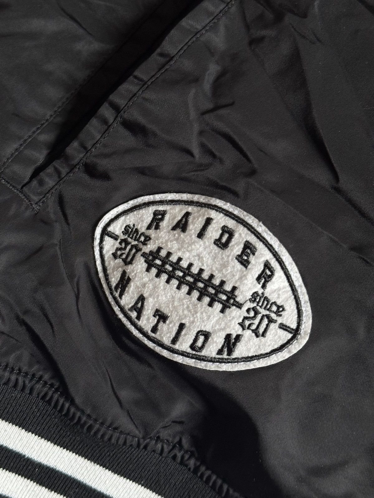 NFL Raiders NFL Las Vegas raider nation bomber jacket button up Size US L / EU 52-54 / 3 - 9 Thumbnail