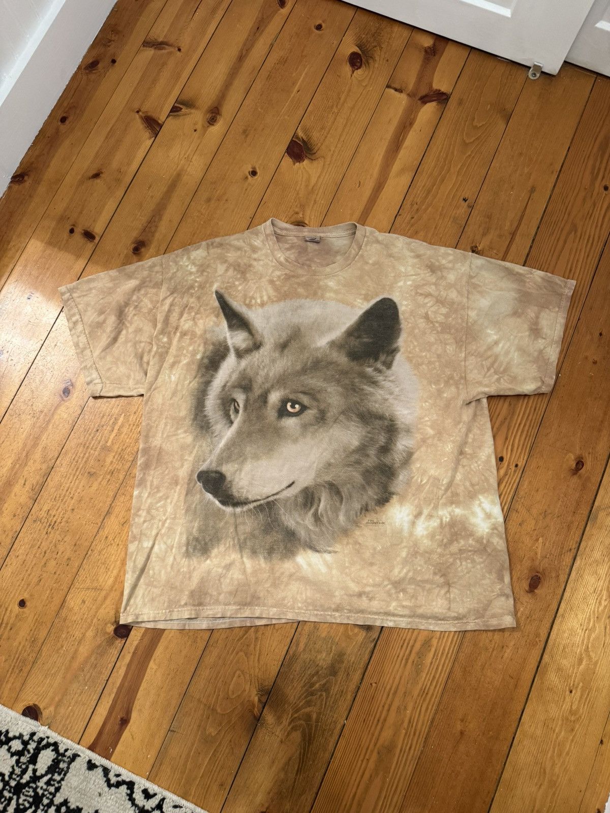 Gildan Vintage Wolf tee. Tagged 2XL Size US XL / EU 56 / 4 - 2 Thumbnail