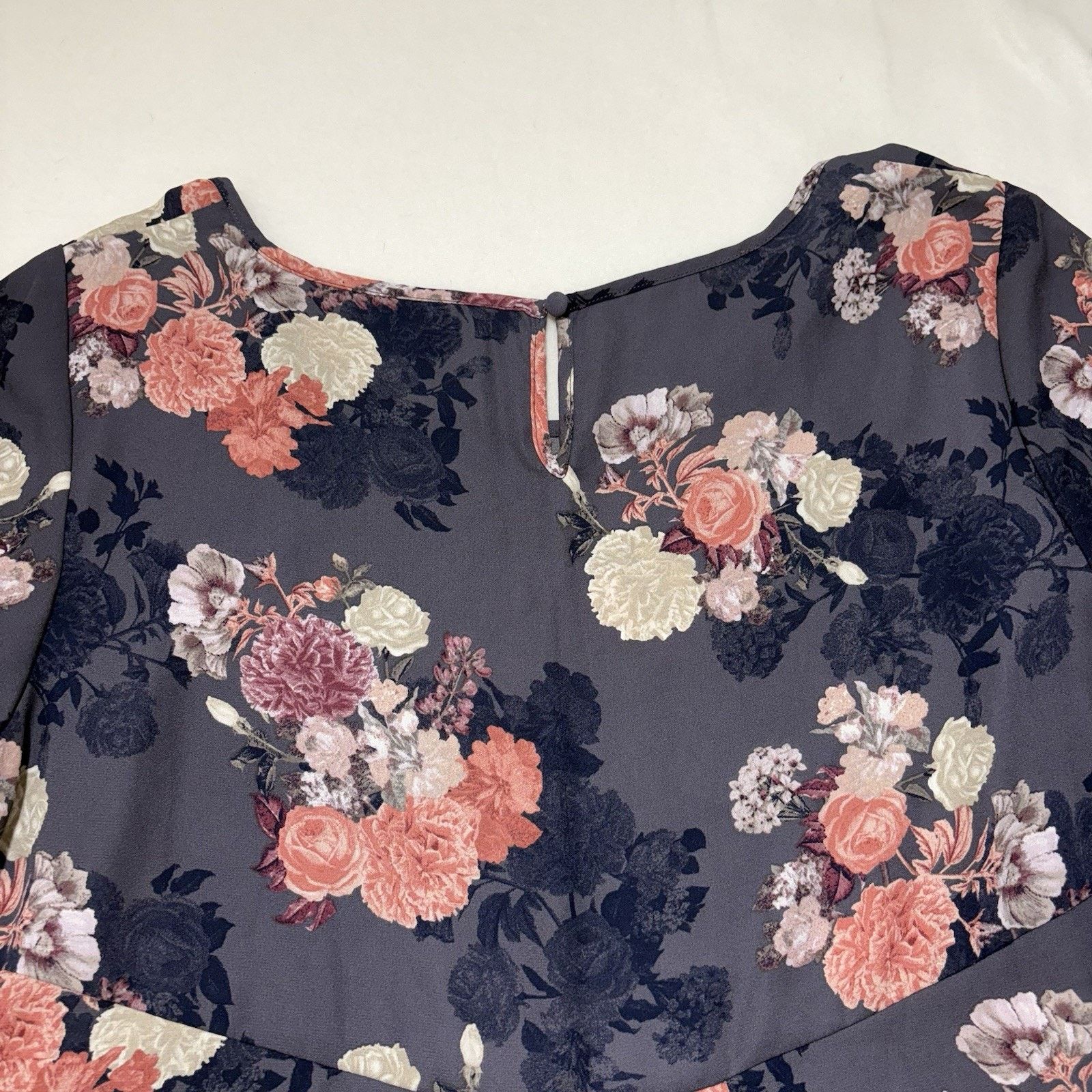 Other Torrid 0 Large Short Sleeve Blouse Purple Pink Floral Top Size L / US 10 / IT 46 - 11 Thumbnail