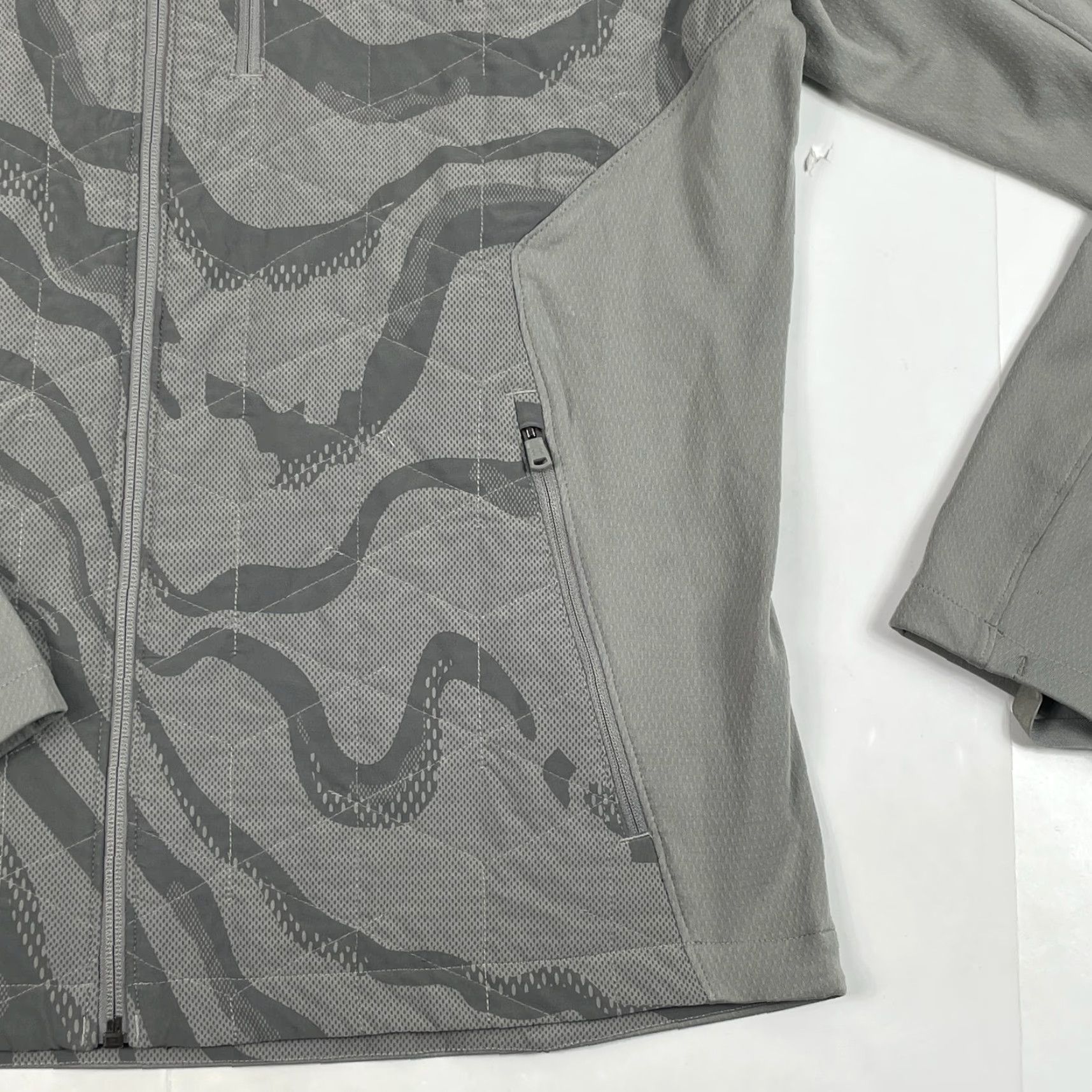 Under Armour VINTAGE Under Armour Hoodie Mens L Gray ColdGear Reactor Camouflage Full Zip Hiking Size US L / EU 52-54 / 3 - 4 Thumbnail