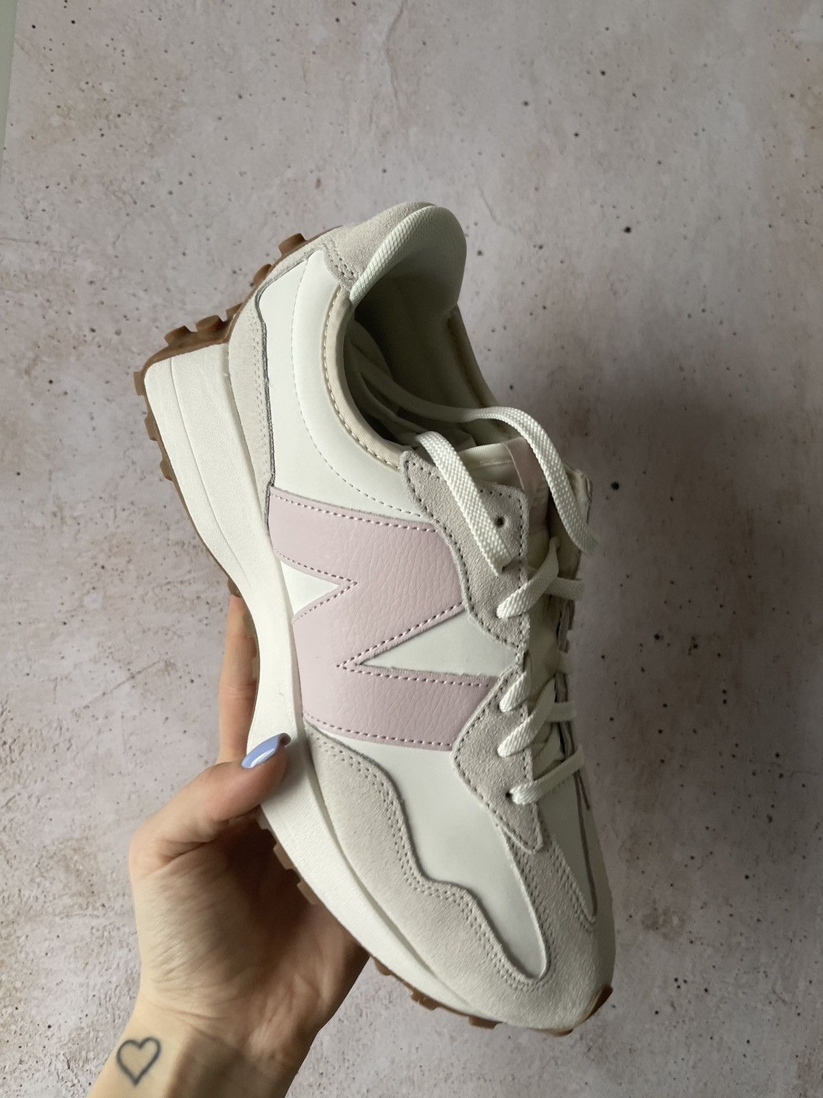 New Balance Sneakers New Balance 327 Moonbeam Stone Pink (Women's) Size US 9 / IT 39 - 3 Thumbnail