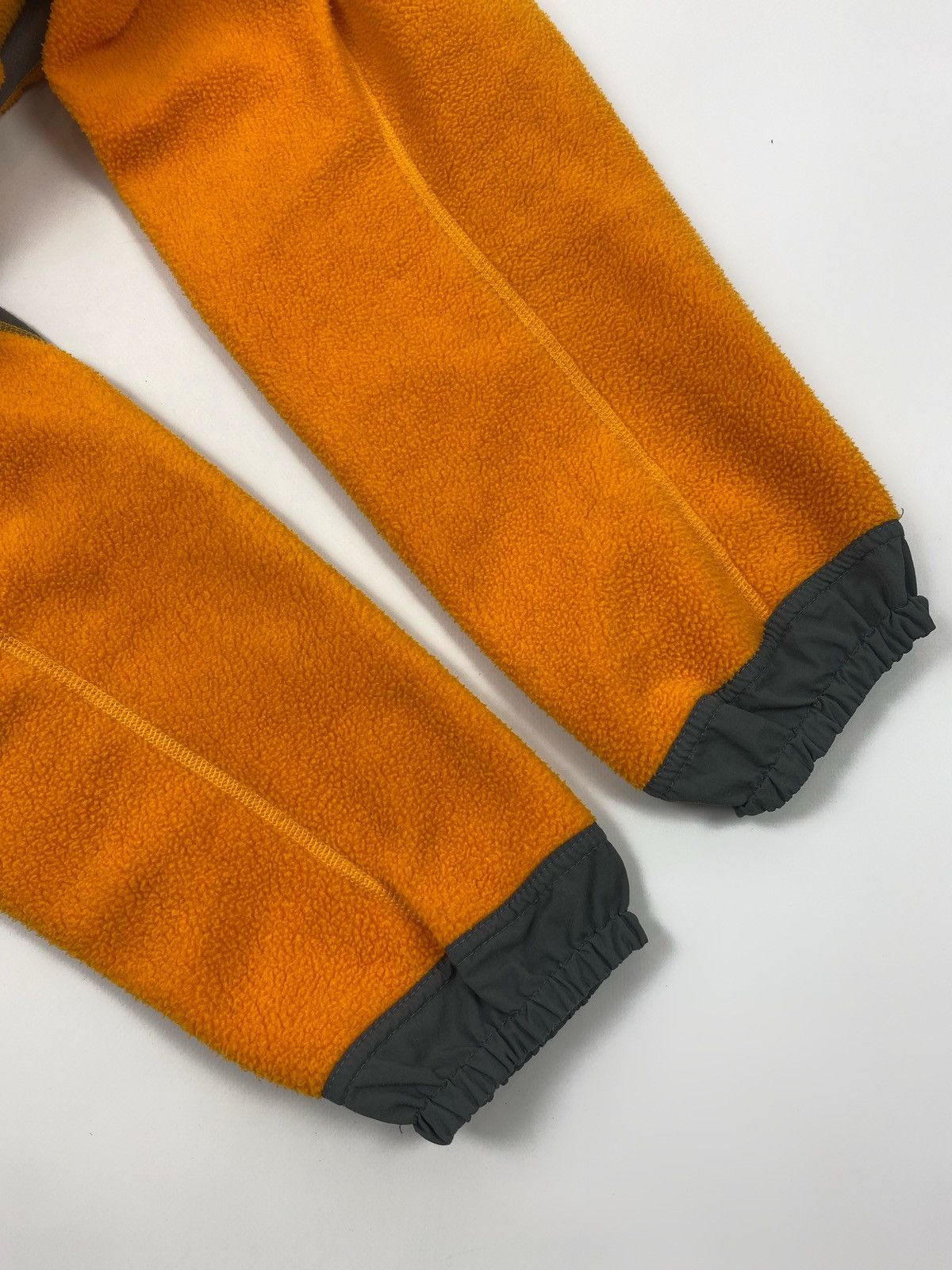 Patagonia 1990’s Vintage Patagonia Orange Full Zip Pile Fleece Jacket Size US XL / EU 56 / 4 - 8 Thumbnail