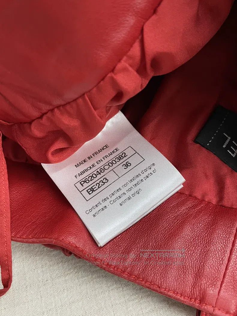 Chanel Chanel Red sheepskin double C belt shorts Size 24" / US 00 / IT 34 - 5 Thumbnail