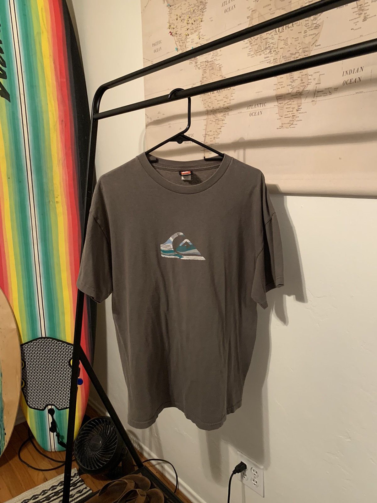 Quiksilver Vintage Quiksilver Logo Tee - XL Size US XL / EU 56 / 4 - 1 Thumbnail
