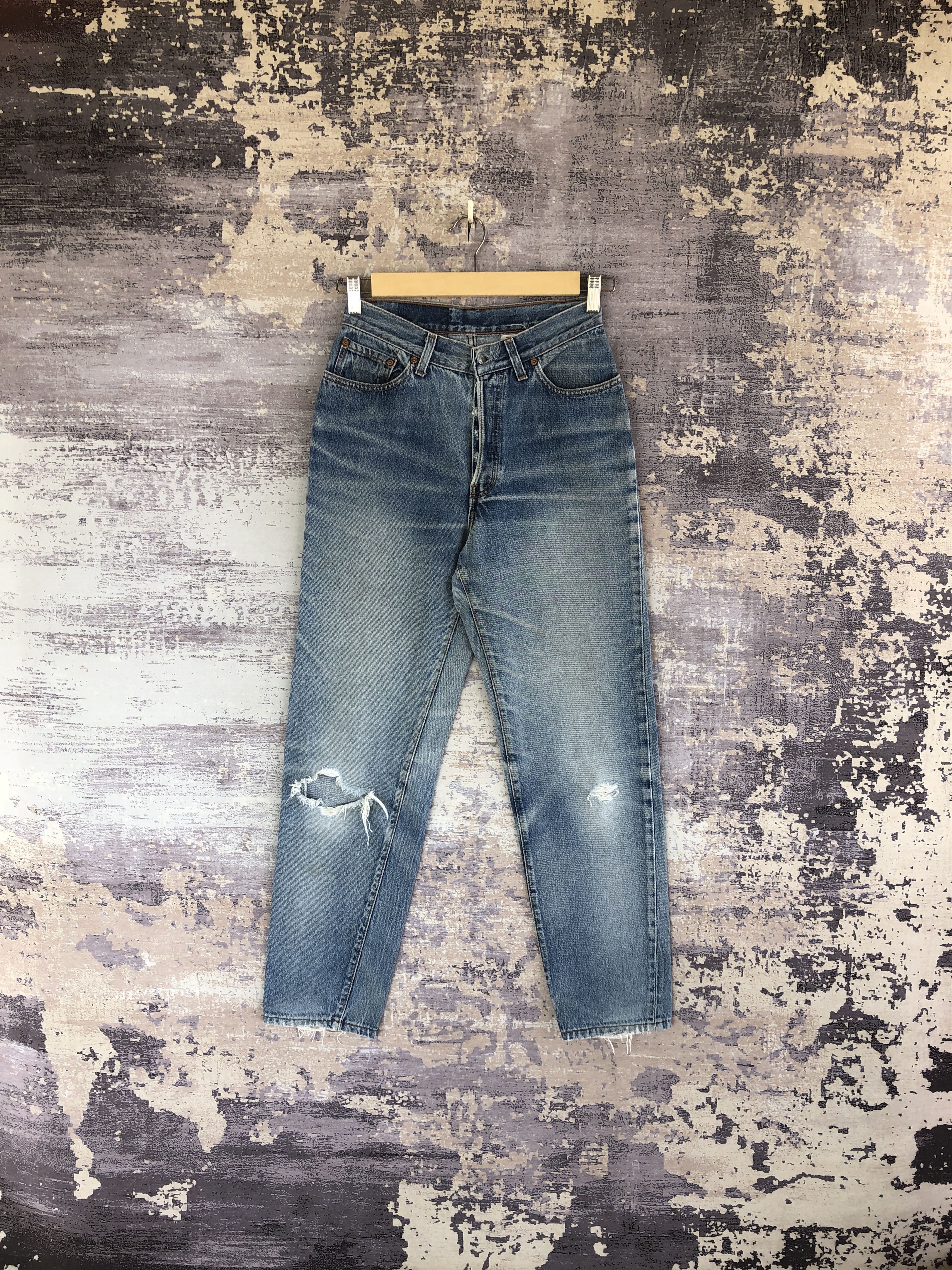Levi's Vintage 90s Levis 501 Distressed Levi's Faded Denim Size 26" / US 2 / IT 38 - 1 Thumbnail