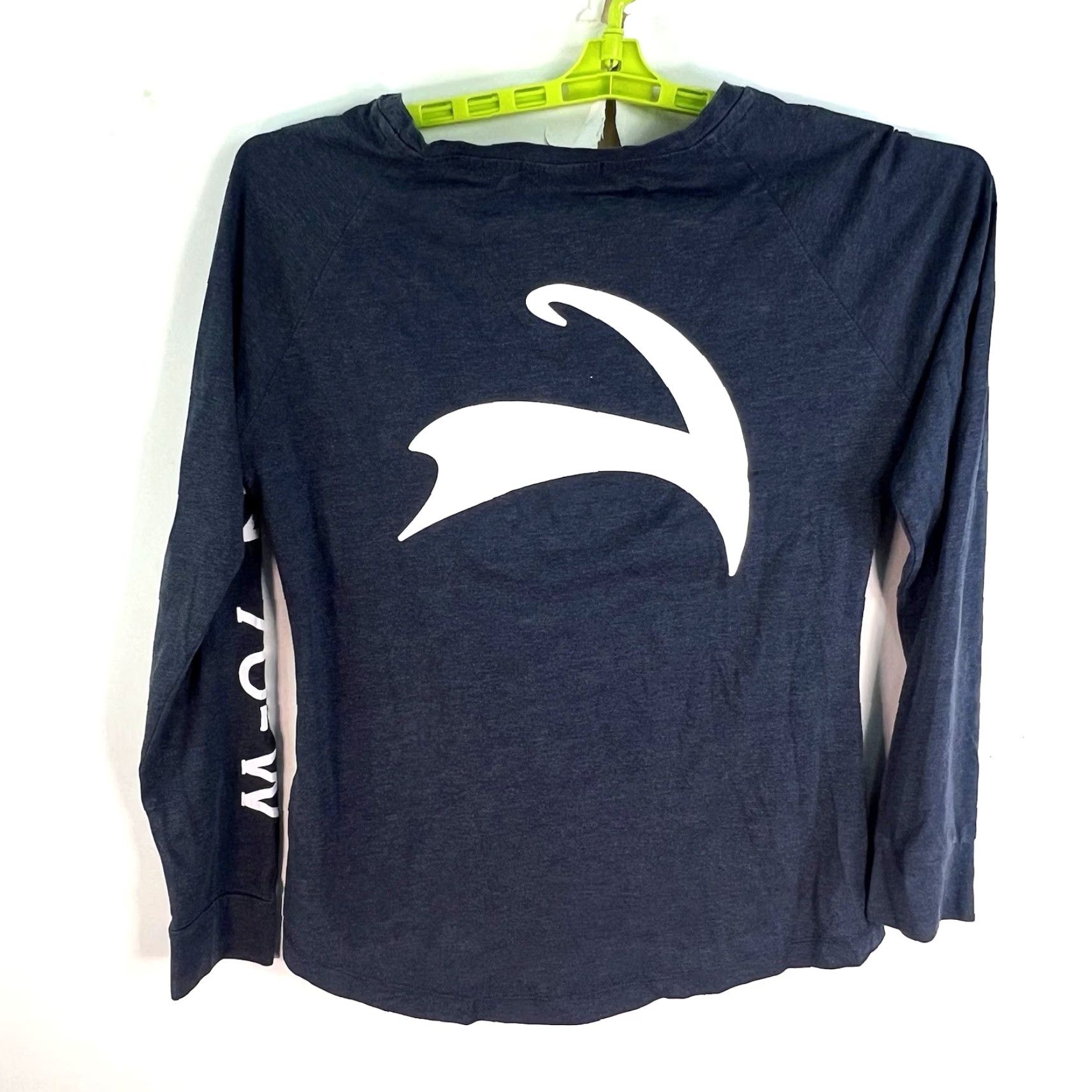 CLOT Cape Cod Cloth Graphic Long Sleeve T-Shirt Womens M Heather Blur/Gray Cape Cod Shirt Graphic Crew Neck Slim Womens Size M Gray 90s? (No extra) Size M / US 6-8 / IT 42-44 - 5 Thumbnail