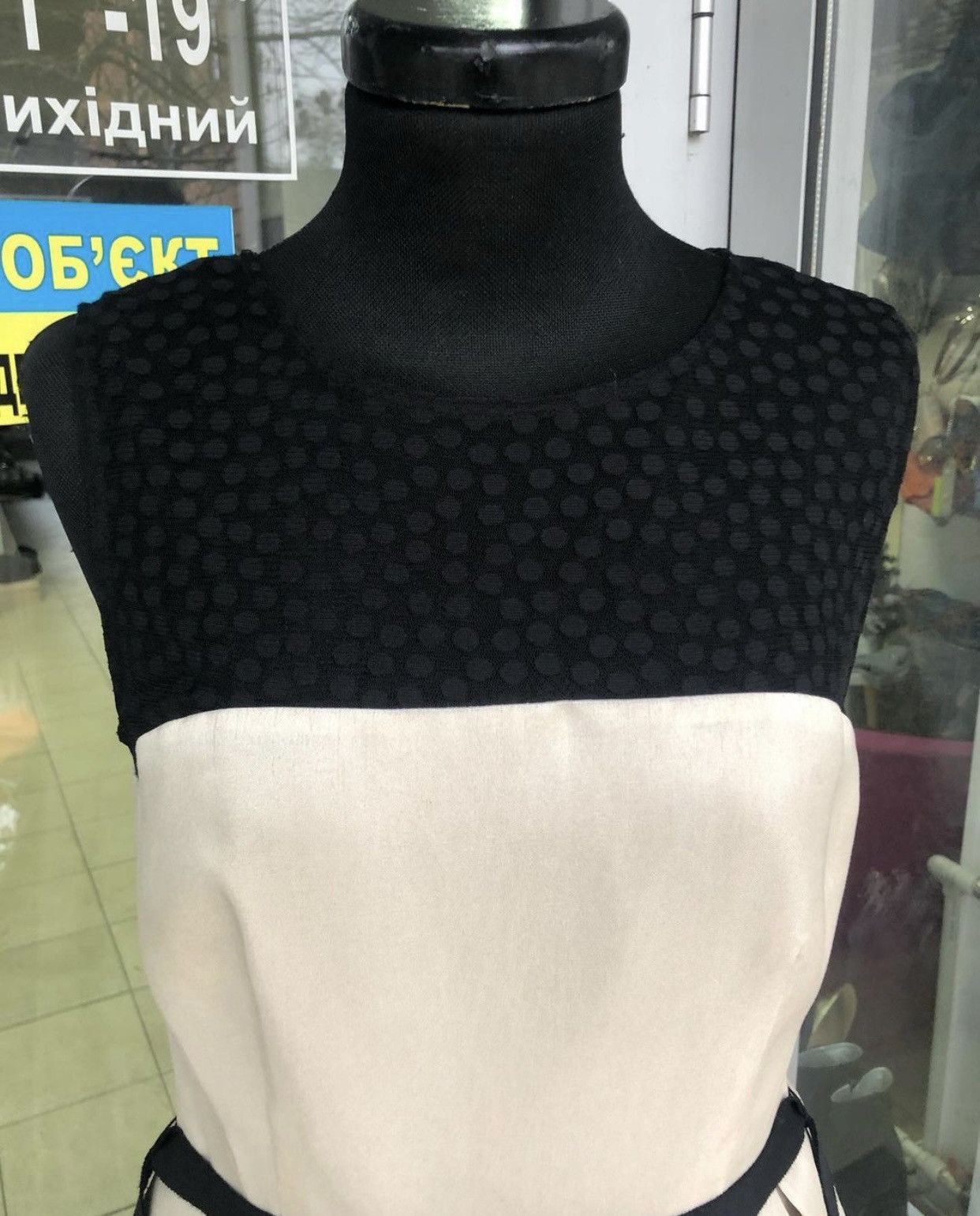 Other Elegant dress Size S / US 4 / IT 40 - 6 Thumbnail