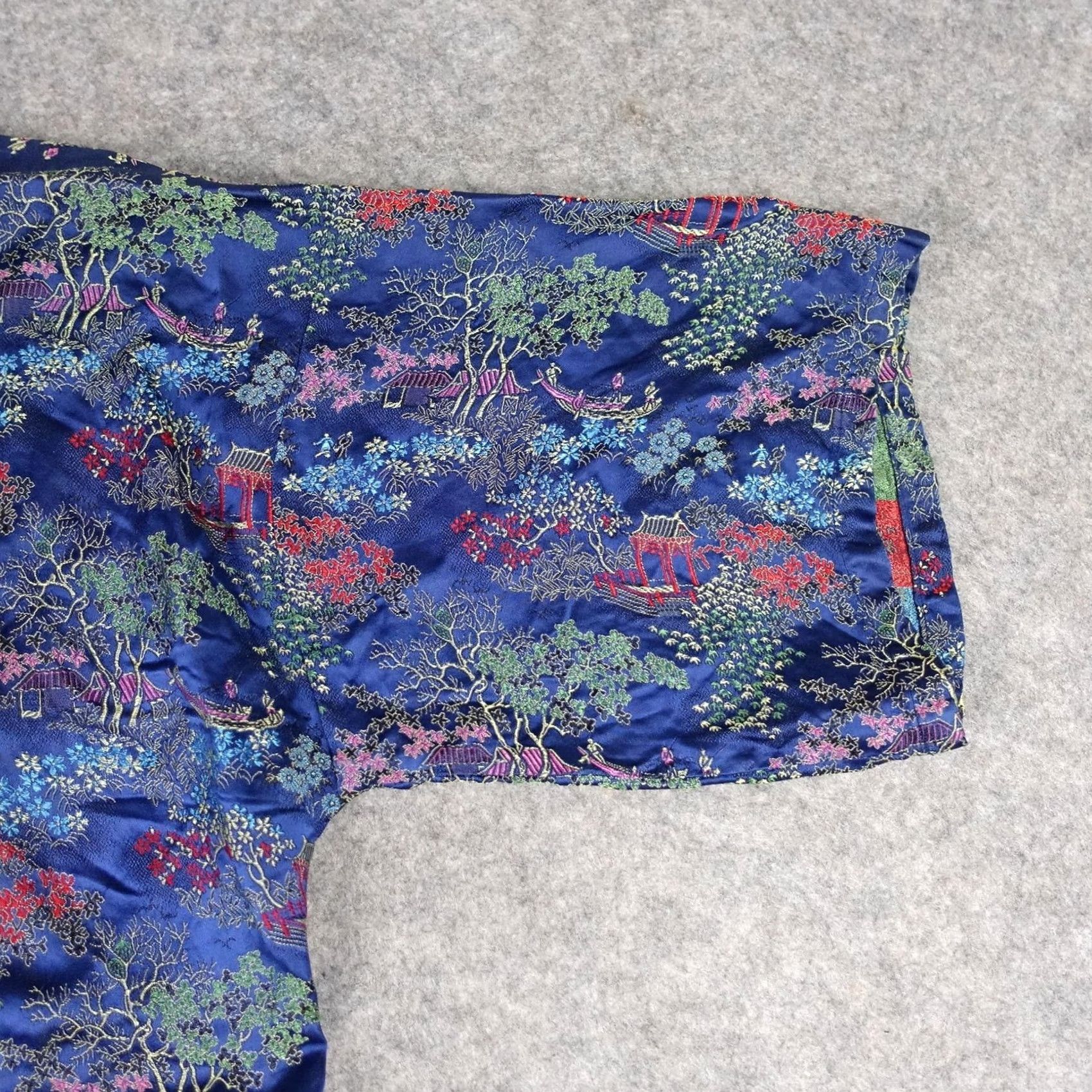 Vintage VINTAGE Solz Squirrel Kimono Blue Satin XL Belted Floral Scenic Chinese Robe XS? Size ONE SIZE - 3 Thumbnail