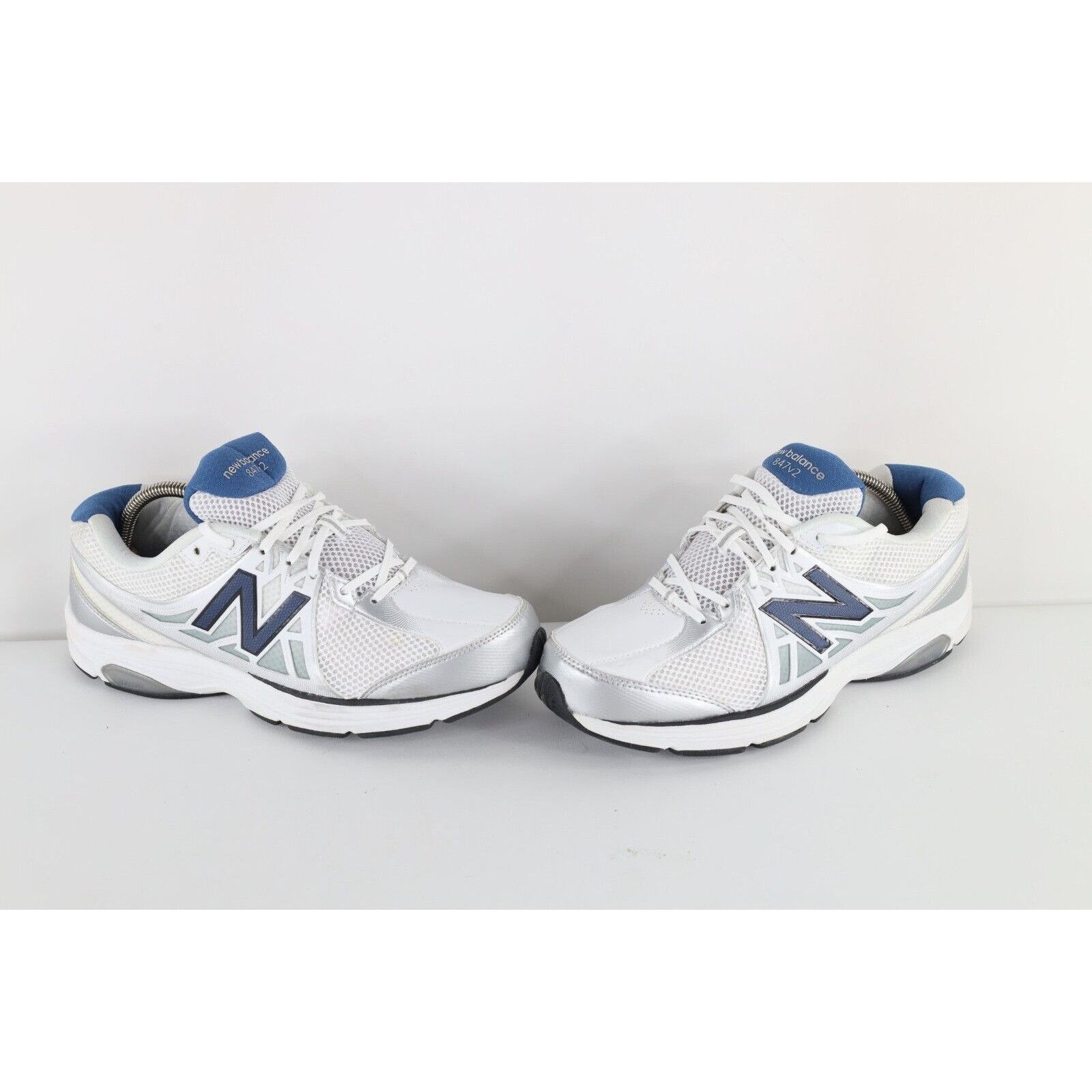 New Balance 847 Mens 9 2E Spell Out Running Shoes in White (Size 12)
