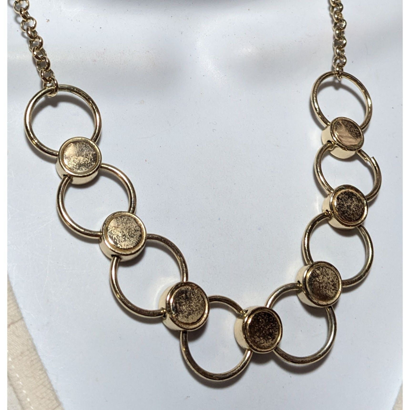 Other Unique Modern Interlinked Gold Ring Necklace Size ONE SIZE - 7 Thumbnail