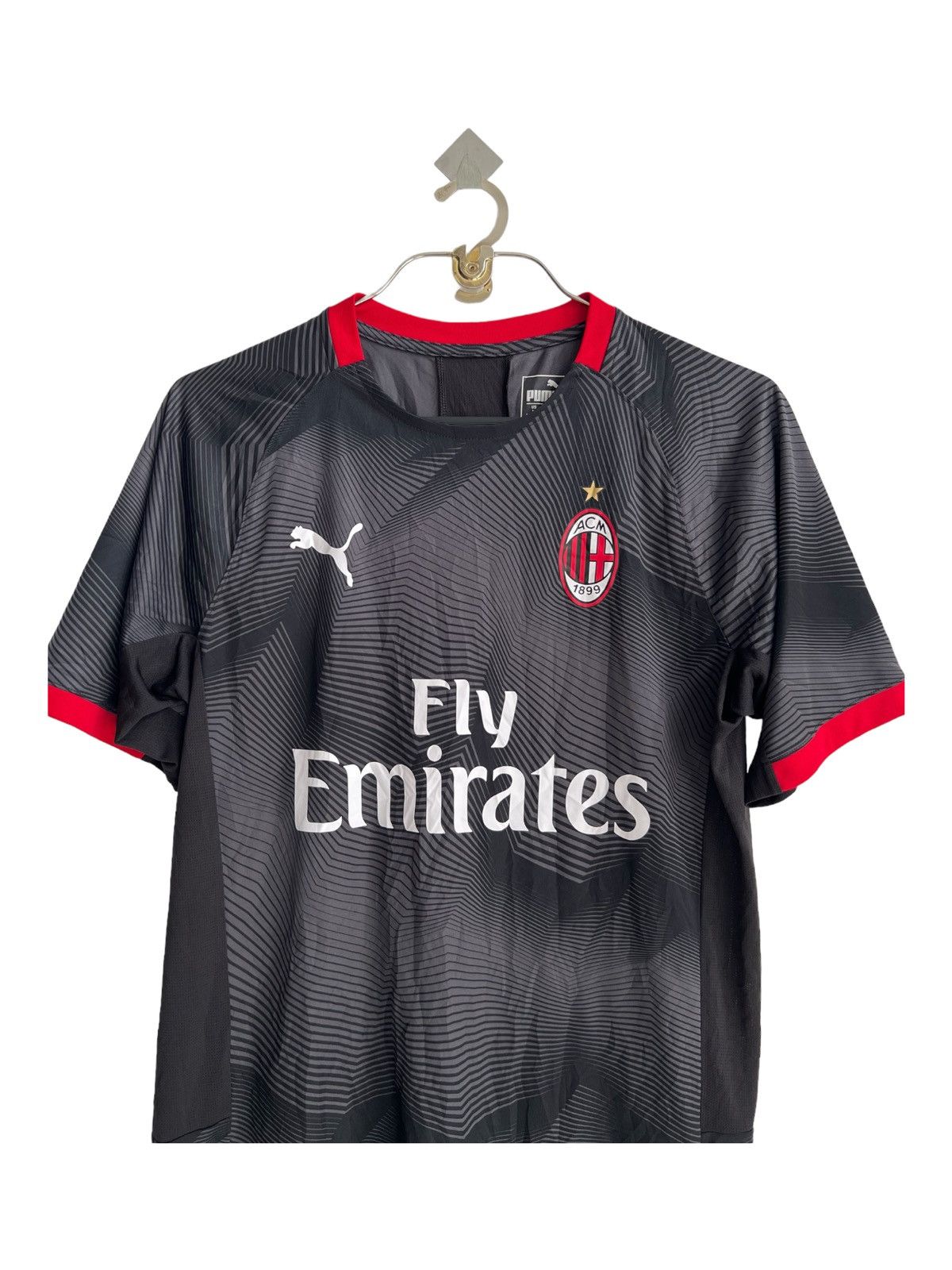 Puma RARE 2018-19 AC Milan Puma Fly Emirates Pre-Match Jersey Size US M / EU 48-50 / 2 - 3 Thumbnail