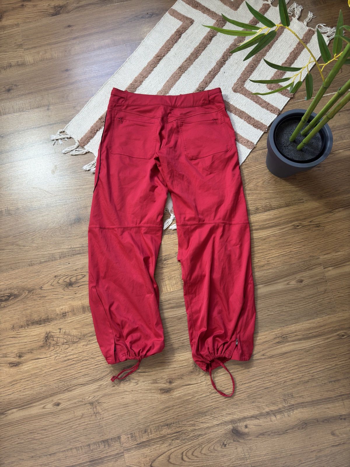Nike VINTAGE NIKE RED NYLON DRAWSTRING PANTS Size 32" / US 10 / IT 46 - 5 Thumbnail