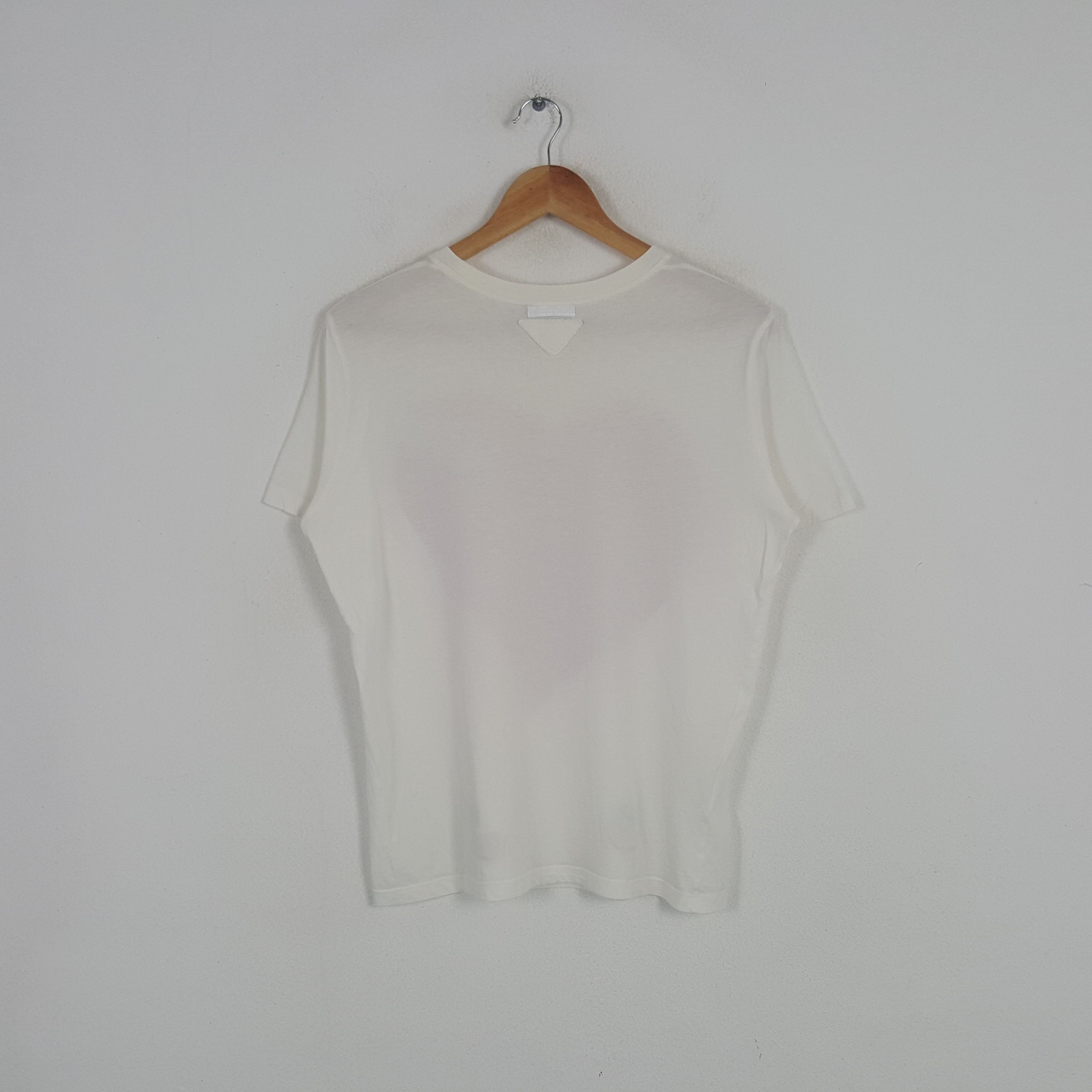 Vintage Vintage Prada Italian Brand Love Art Tshirt Size US M / EU 48-50 / 2 - 4 Thumbnail