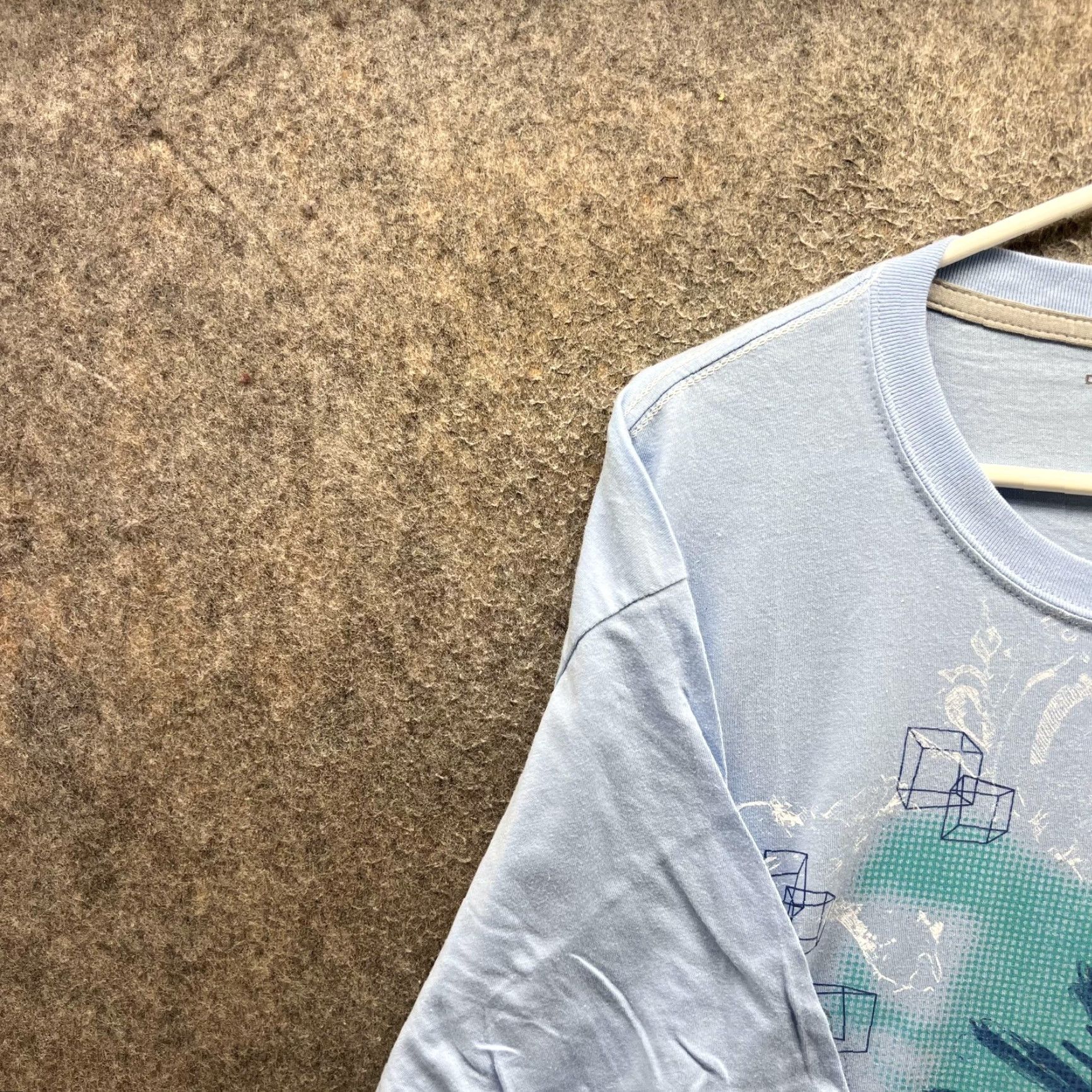 DKNY DKNY Jeans Shirt Mens XL Blue Abstract Graphic Tee Tagless Crew Neck Cotton Short Sleeve Graphic Print Mens XL Blue Abstract Graphic Tee Size US XL / EU 56 / 4 - 6 Thumbnail