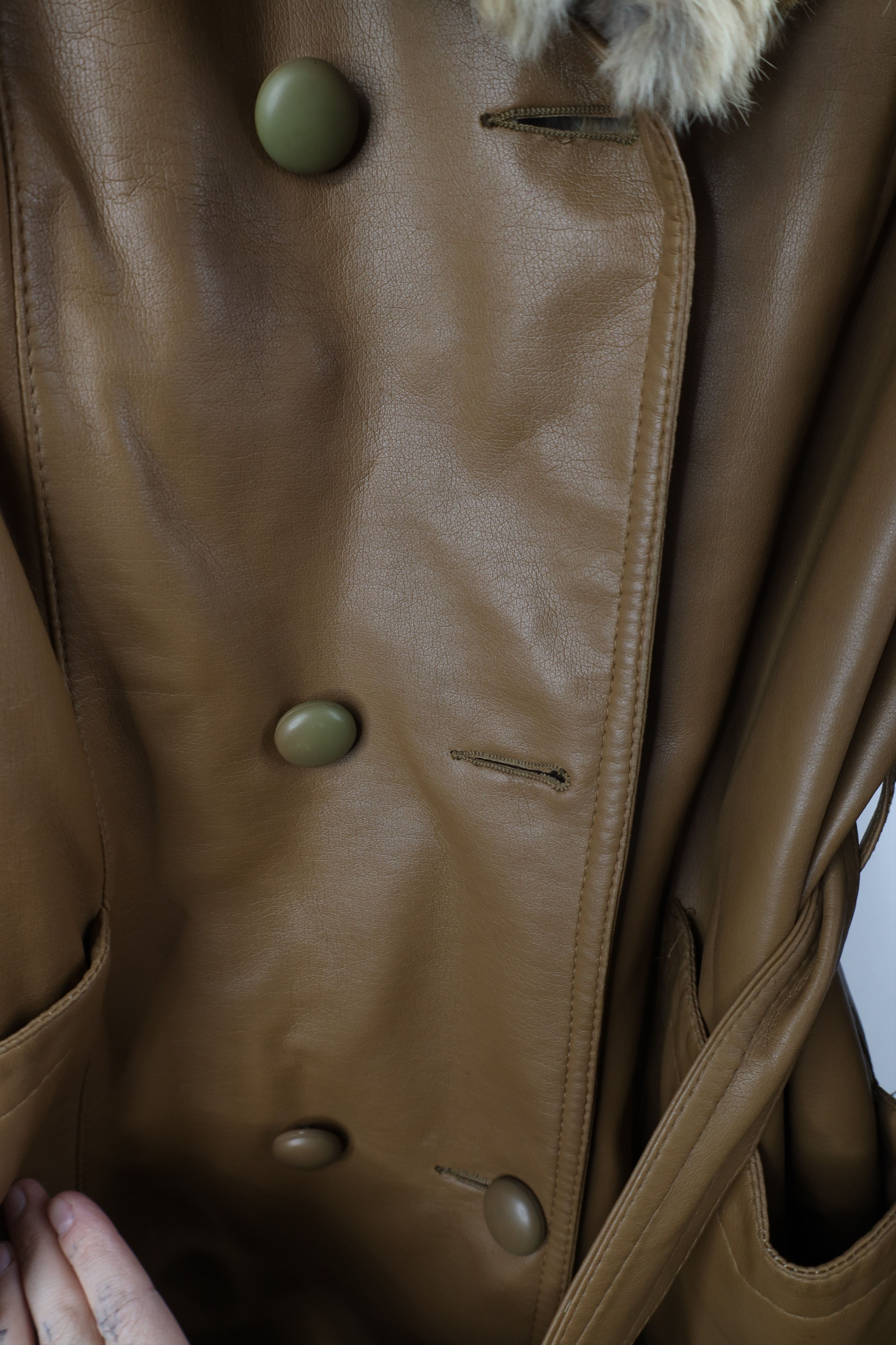 Vintage Vintage 70s Streetwear Fur Collar Faux Leather Belted Coat Size XXL / US 16-18 / IT 52-54 - 6 Thumbnail