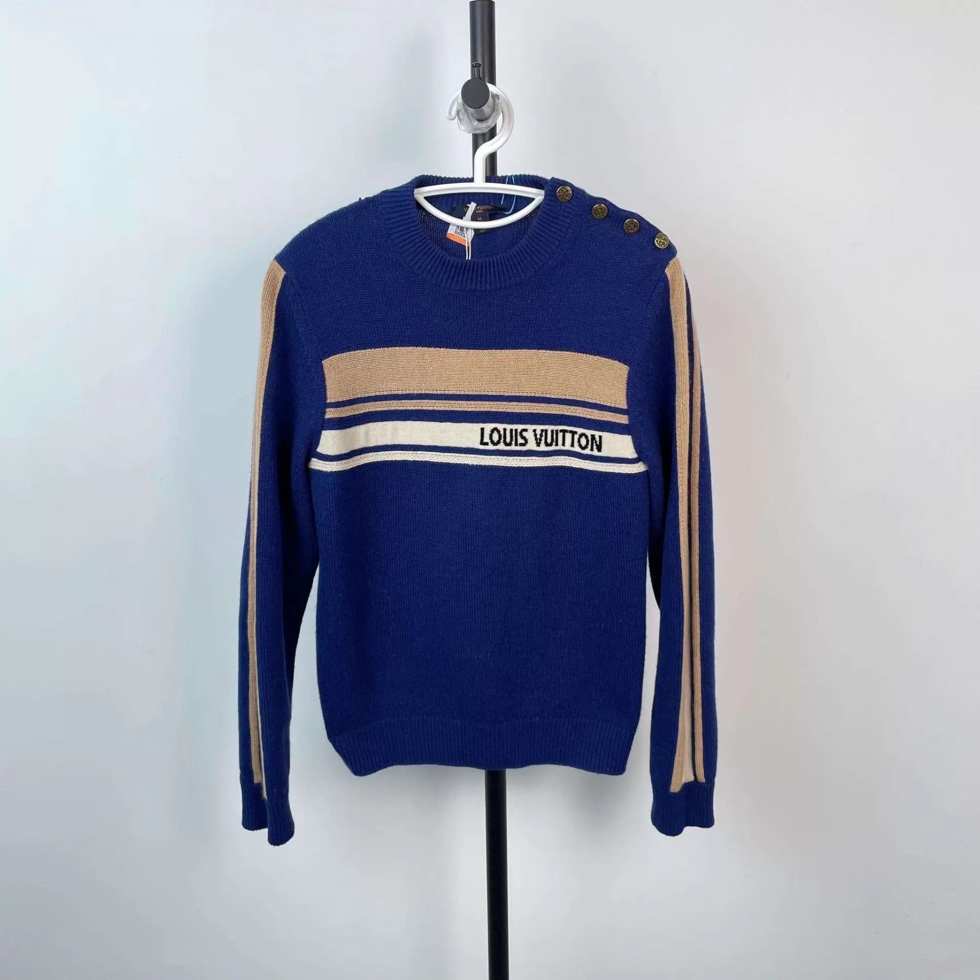 Louis Vuitton LV blue knit sweater M Size M / US 6-8 / IT 42-44 - 1 Thumbnail