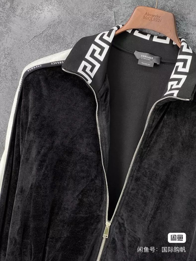 Versace Versace Greek back-grain velvet coat Size US M / EU 48-50 / 2 - 5 Thumbnail