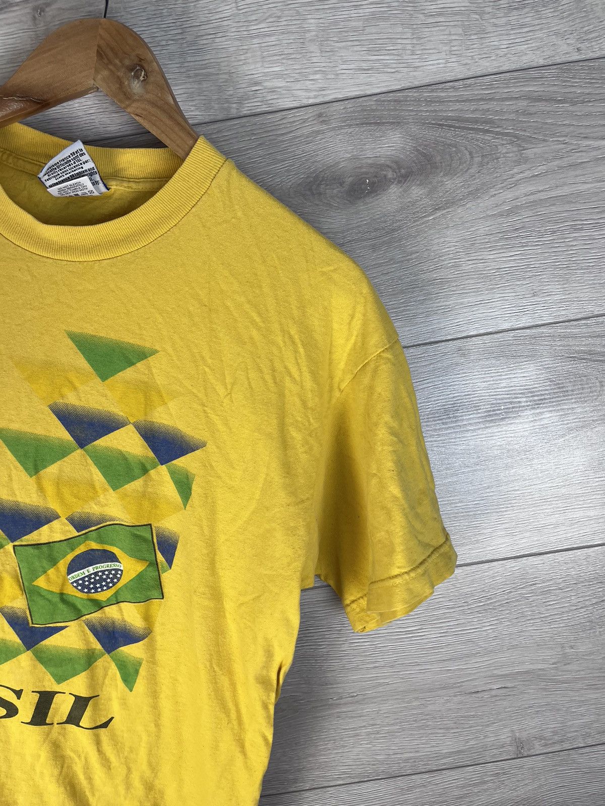 Umbro Mens t-shirt merch France 98 Coupe Ou Mande size L Brazil Size US L / EU 52-54 / 3 - 9 Thumbnail