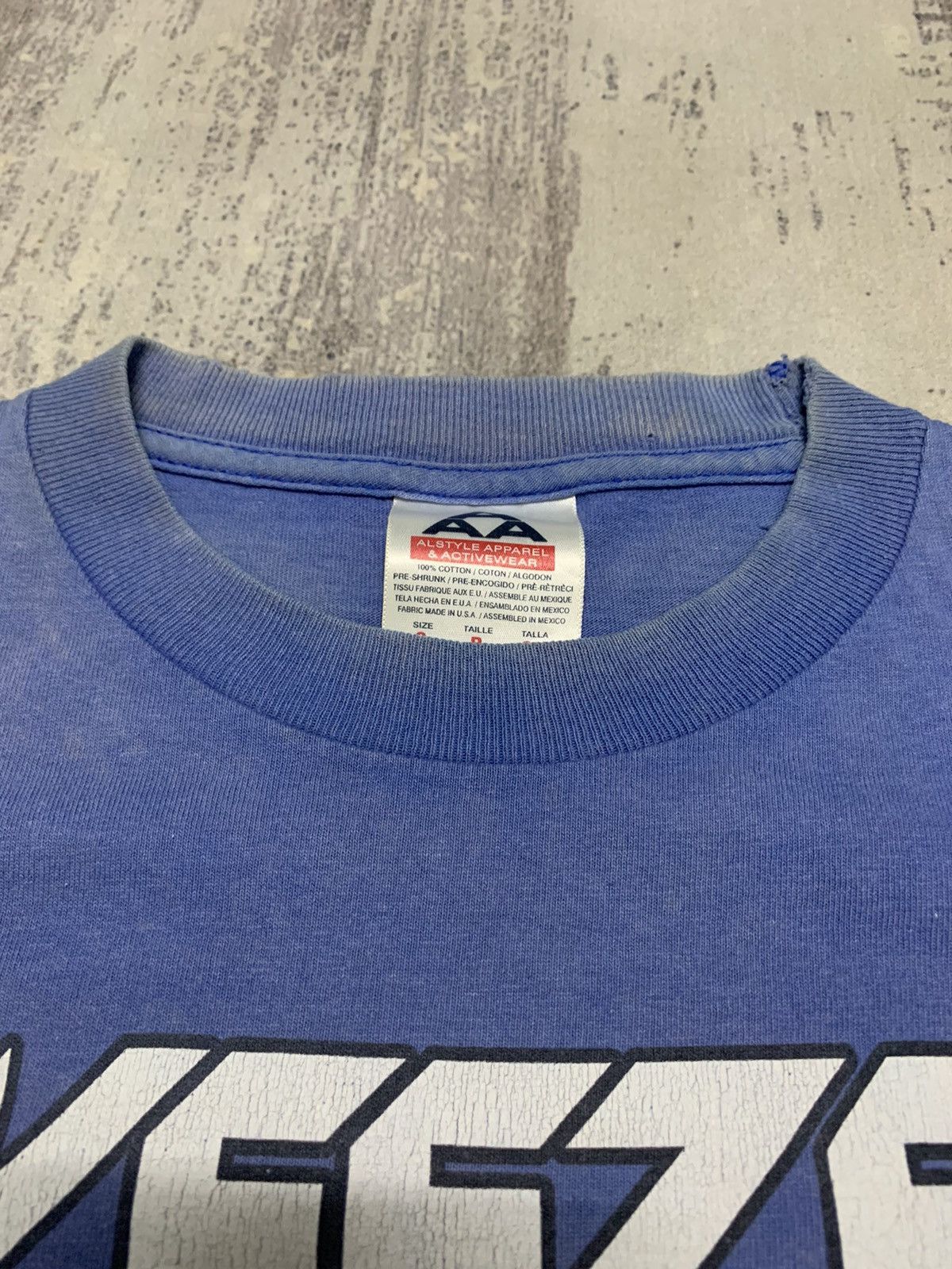 Band Tees Vintage Sun Faded Weezer Enlightenment Tour Shirt Size US S / EU 44-46 / 1 - 8 Thumbnail