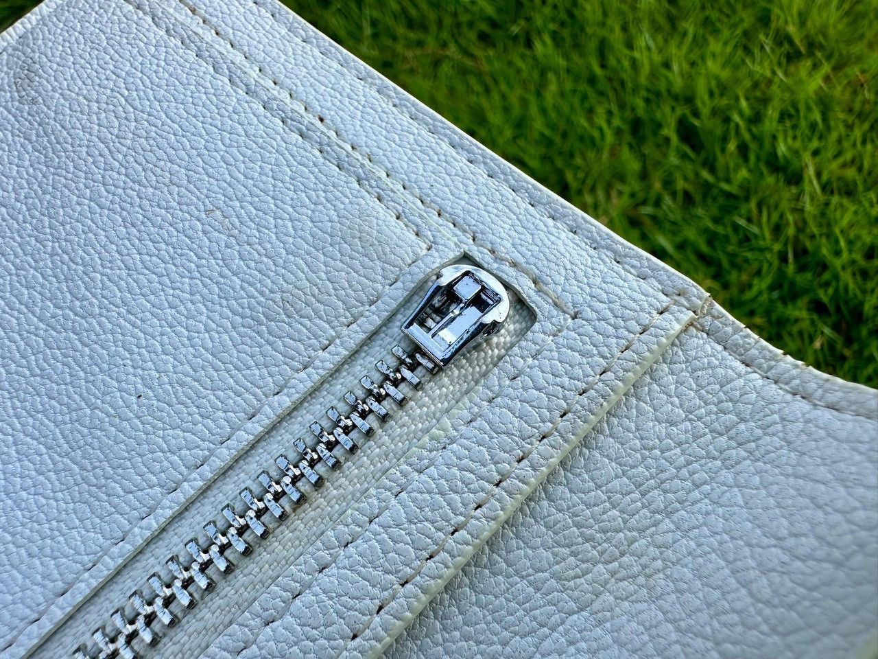 Hermes Authentic Hermes Bearn Gris Perle Matte Alligator Leather Size ONE SIZE - 13 Thumbnail