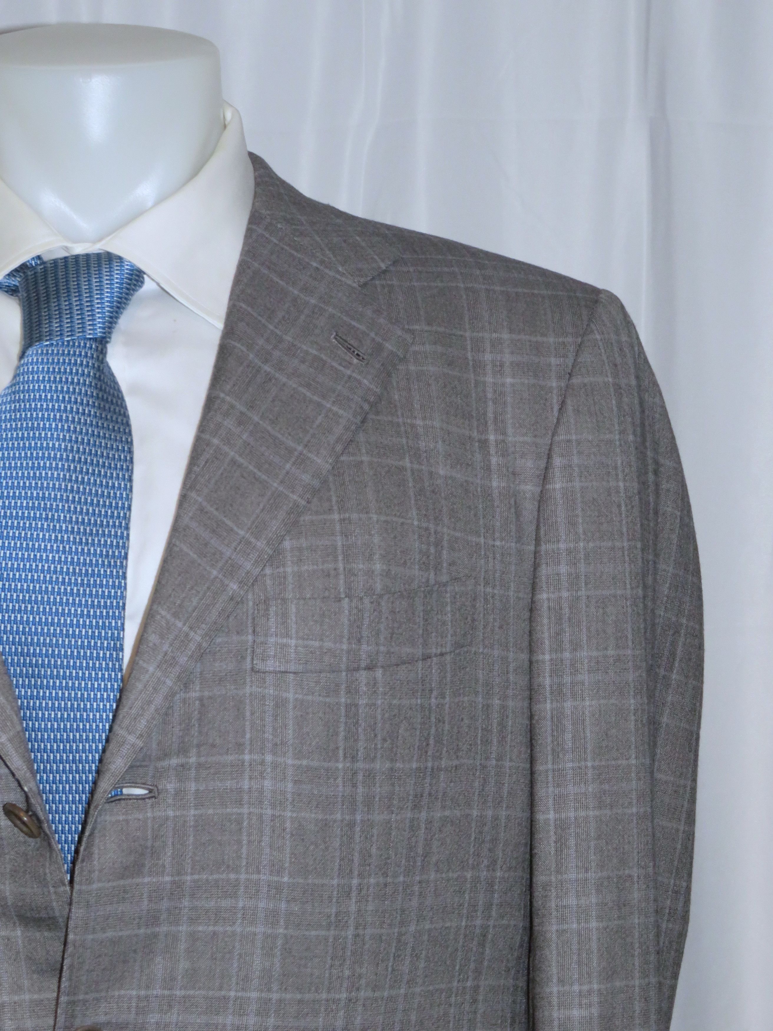 Kiton 13.2 Micron Super 210 Gray Plaid Three Button Suit 42R Size 42R - 5 Thumbnail