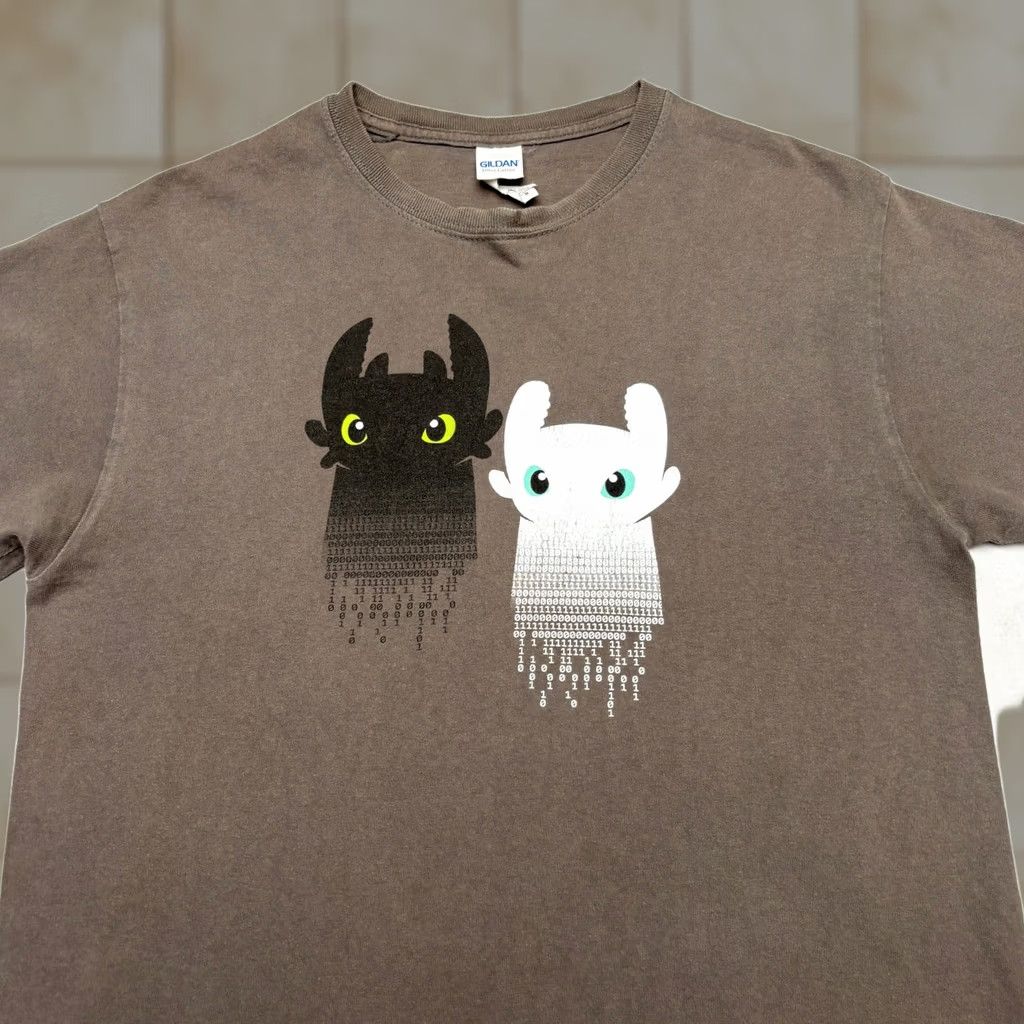 Gildan Dreamworks How to Train Your Dragon Cast & Crew Tee Shirt M Animation Shirt Men Brown Woven Gildan Size US M / EU 48-50 / 2 - 1 Thumbnail